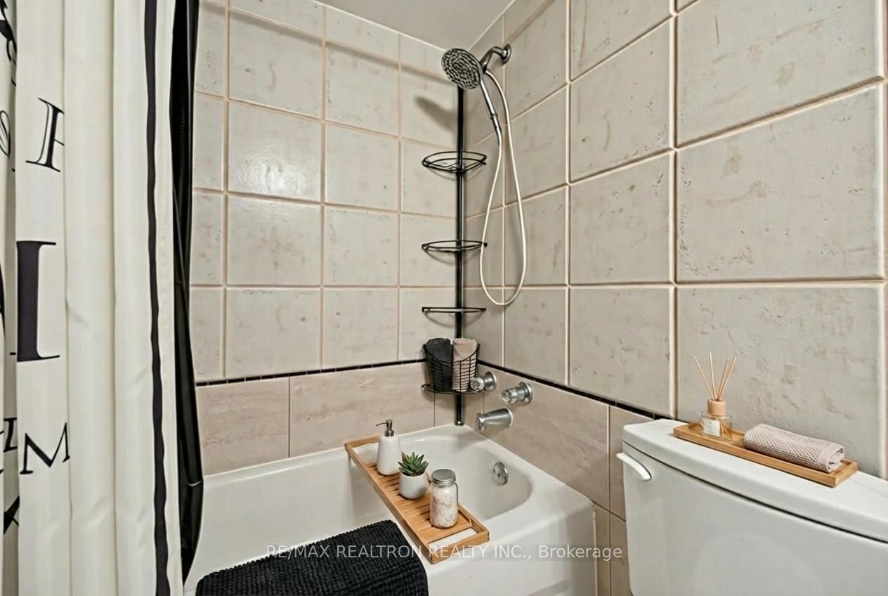 236 Albion Road 903 Property Photo 12