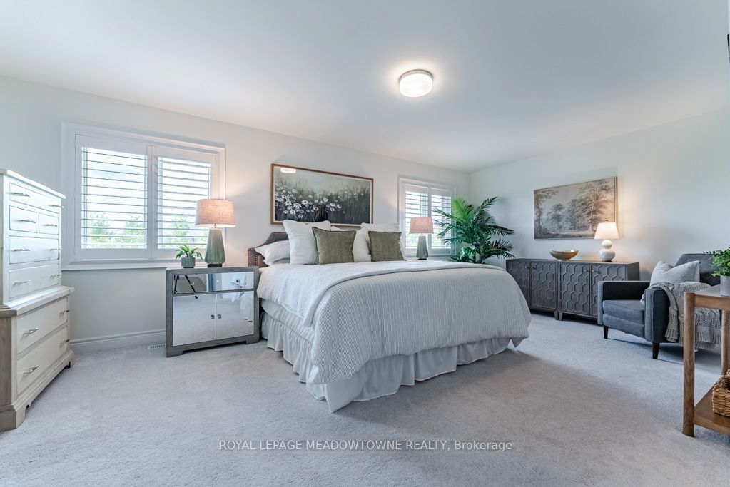 461 Parent Place Property Photo 18