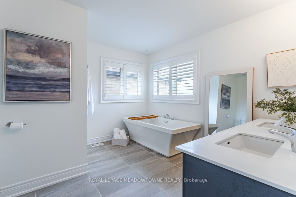 461 Parent Place Property Photo 21