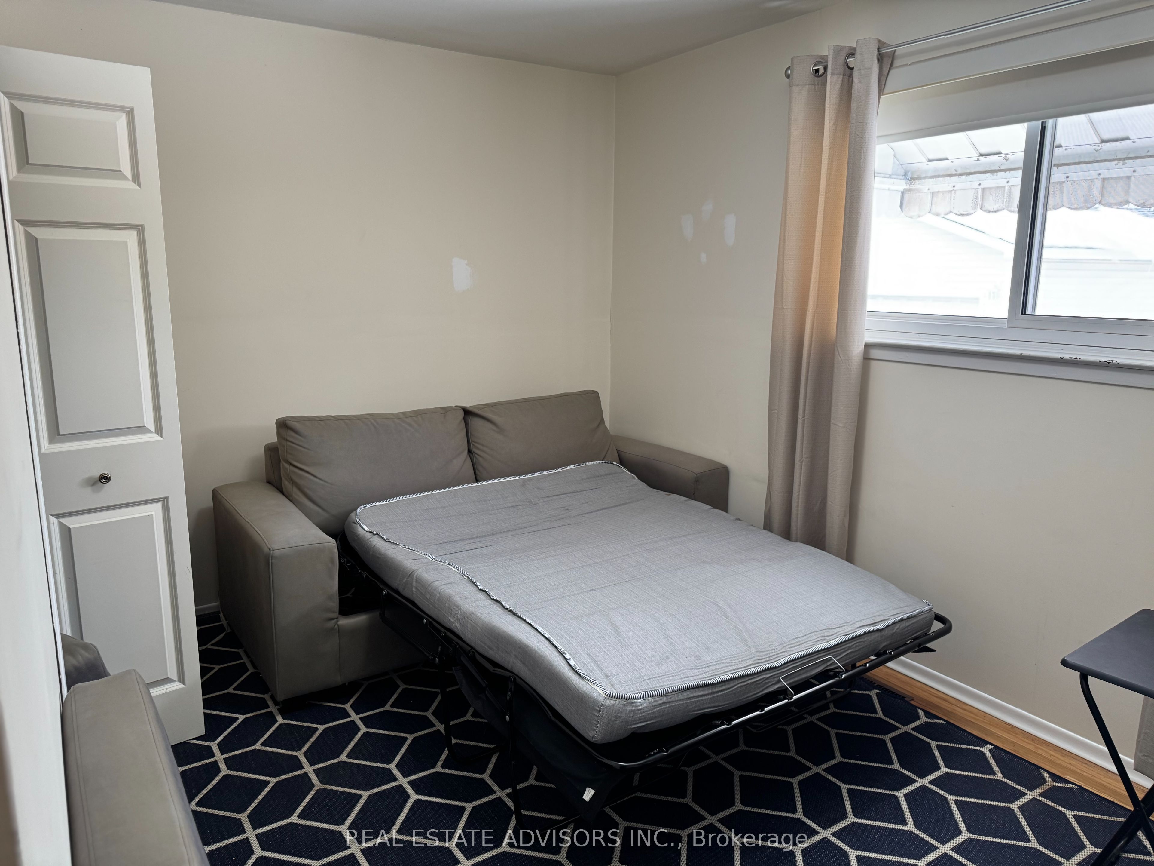 7360 Manion Road Property Photo 2
