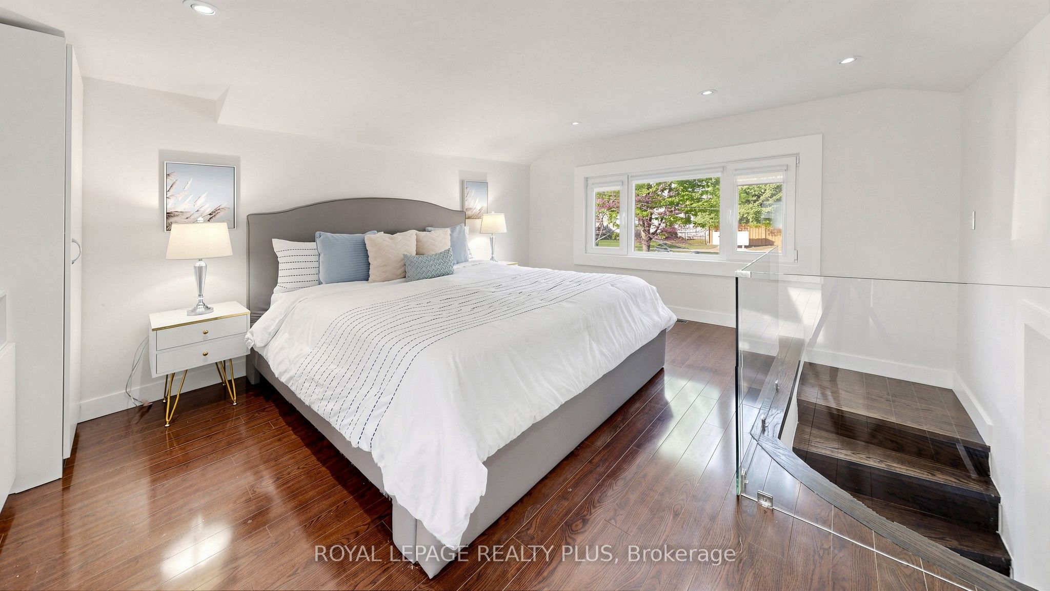 285 Bronte Road Property Photo 10