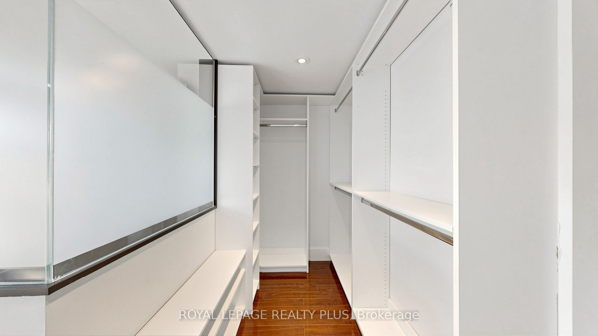 285 Bronte Road Property Photo 12