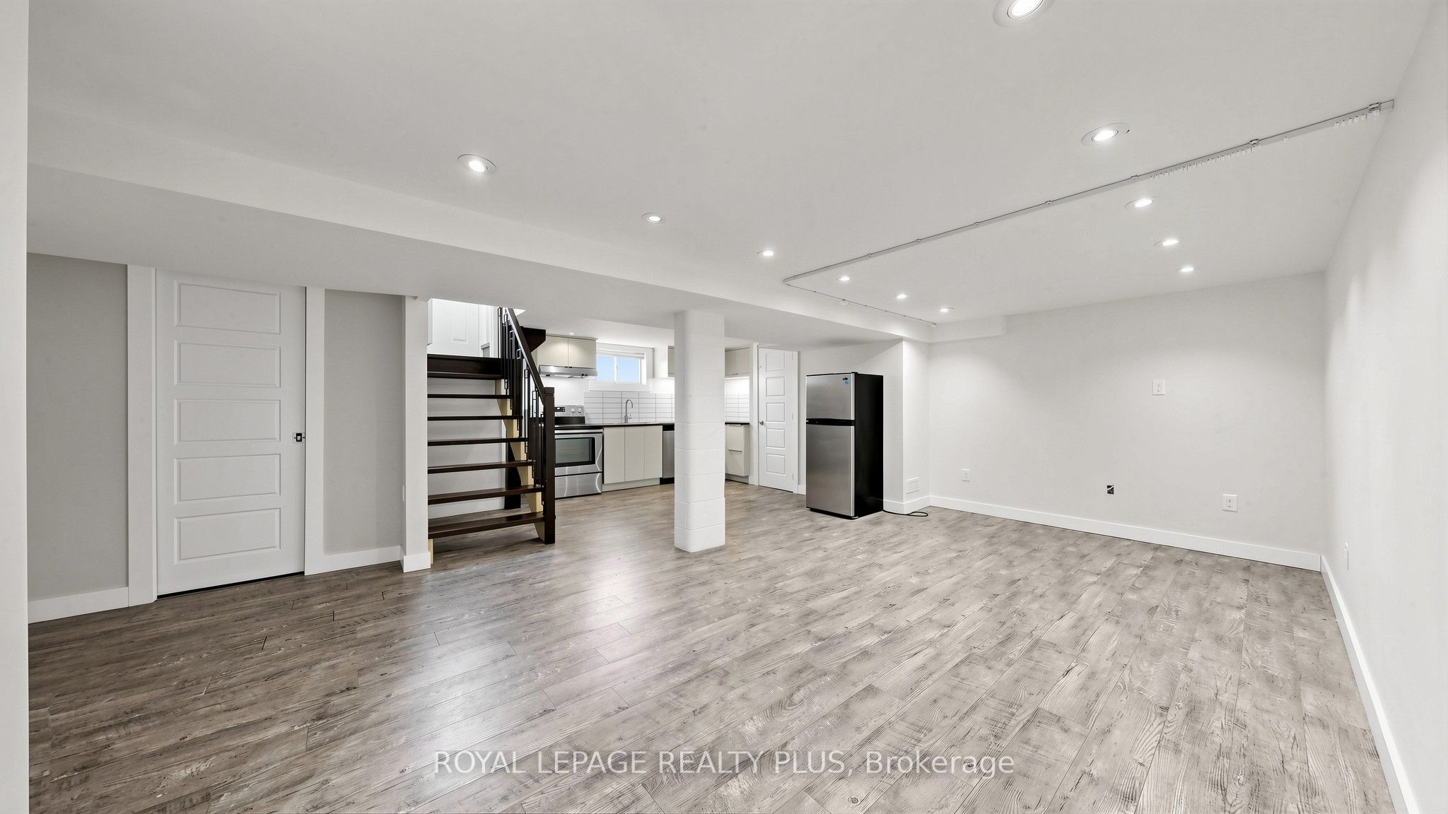 285 Bronte Road Property Photo 13