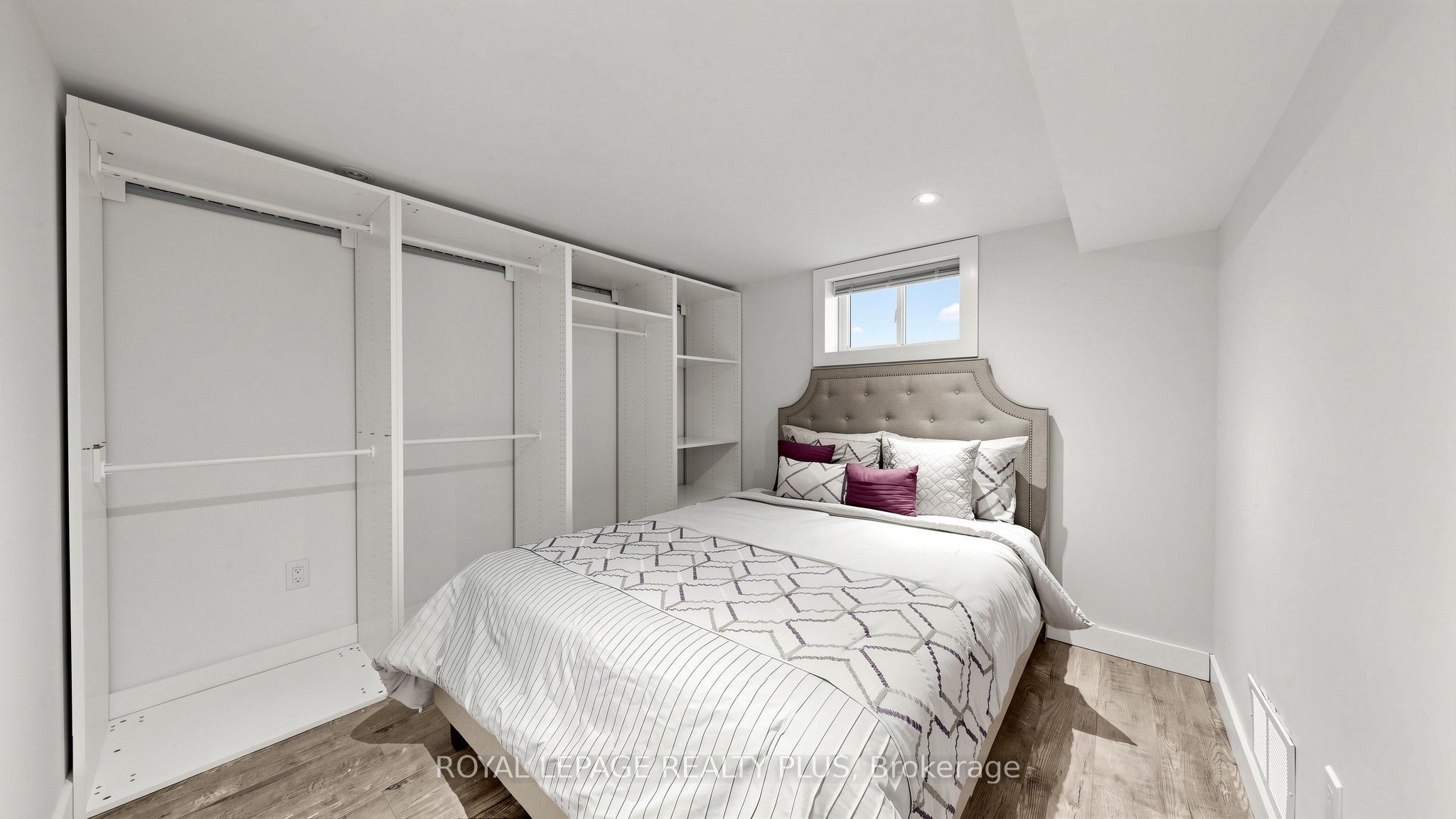 285 Bronte Road Property Photo 15