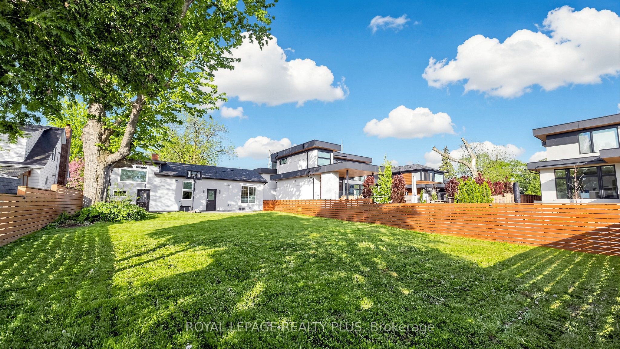 285 Bronte Road Property Photo 18