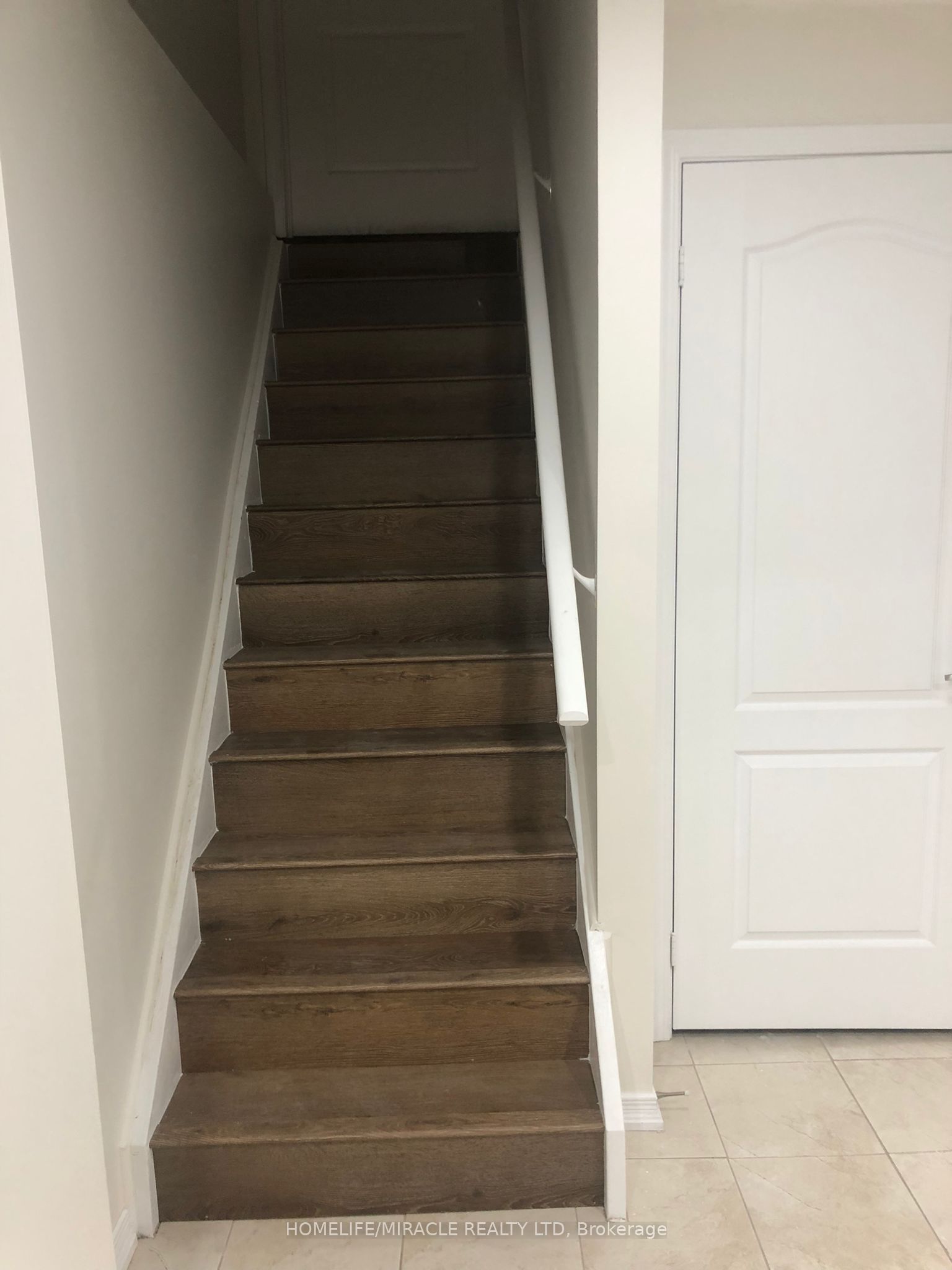 8 Arrowstone Court Property Photo 19