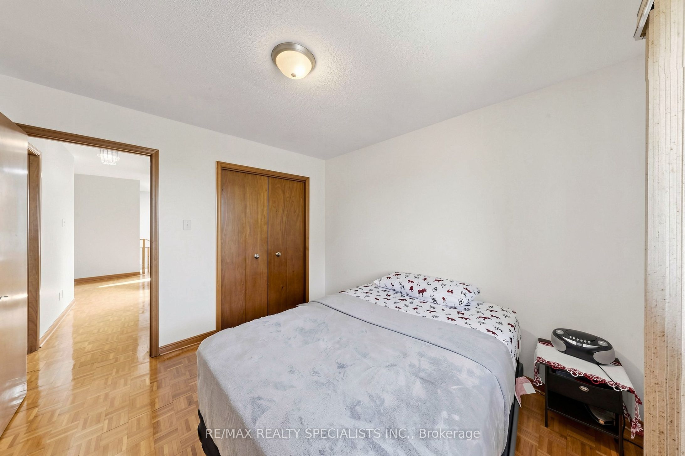 776 Savoy Crescent Property Photo 22