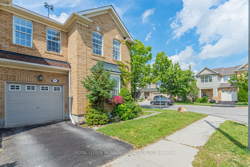 1116 Barclay Circle Property Photo 1