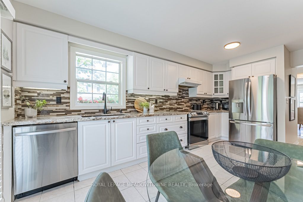 1116 Barclay Circle Property Photo 16