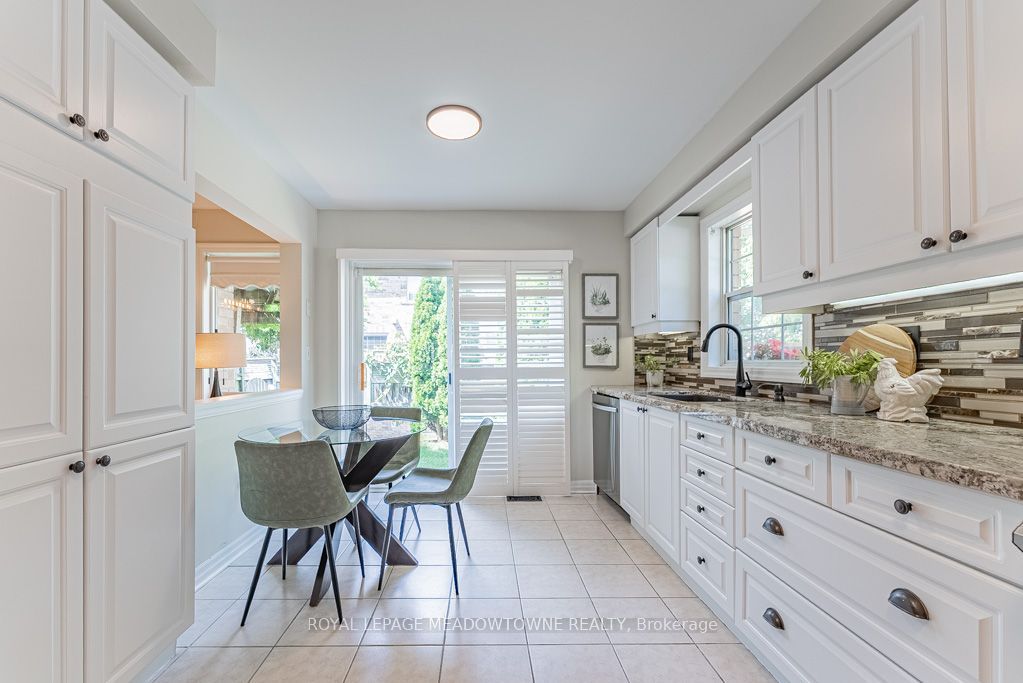 1116 Barclay Circle Property Photo 17