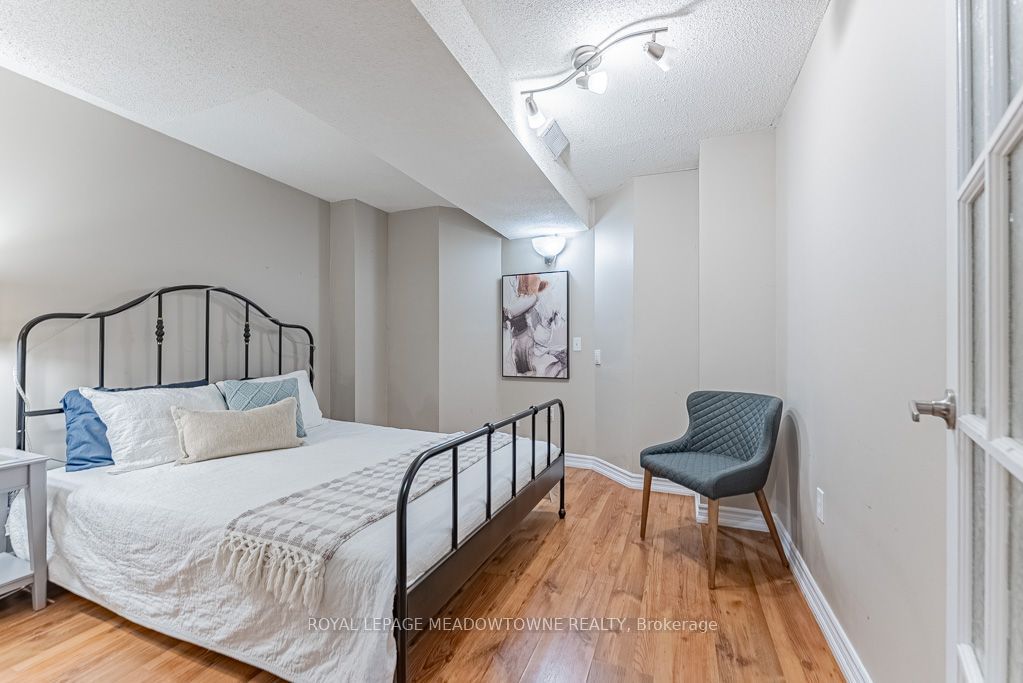 1116 Barclay Circle Property Photo 33