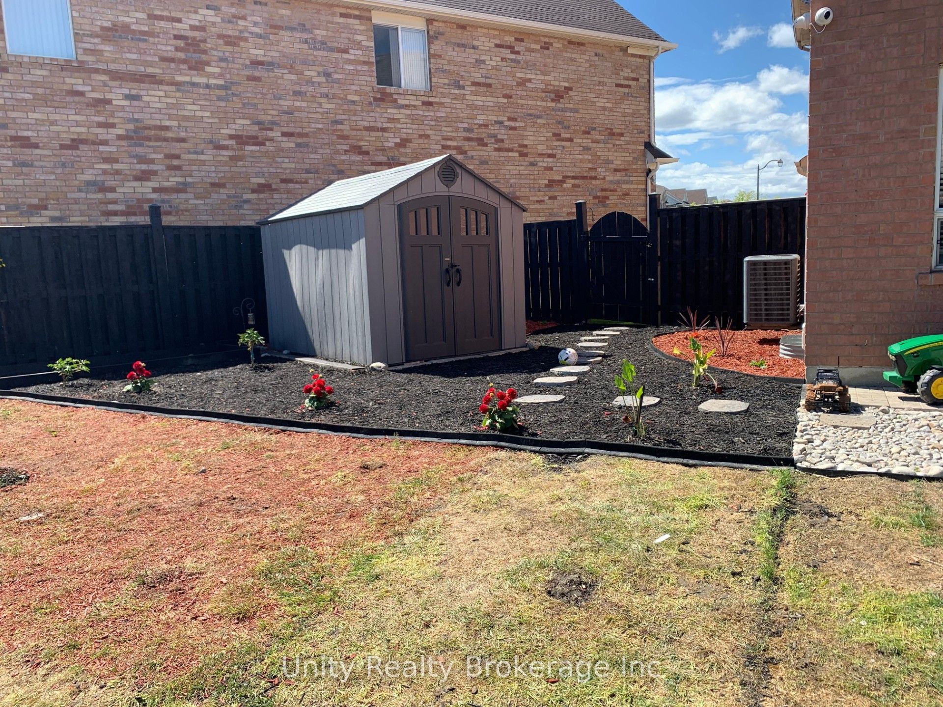 16 Benmore Crescent Property Photo 27