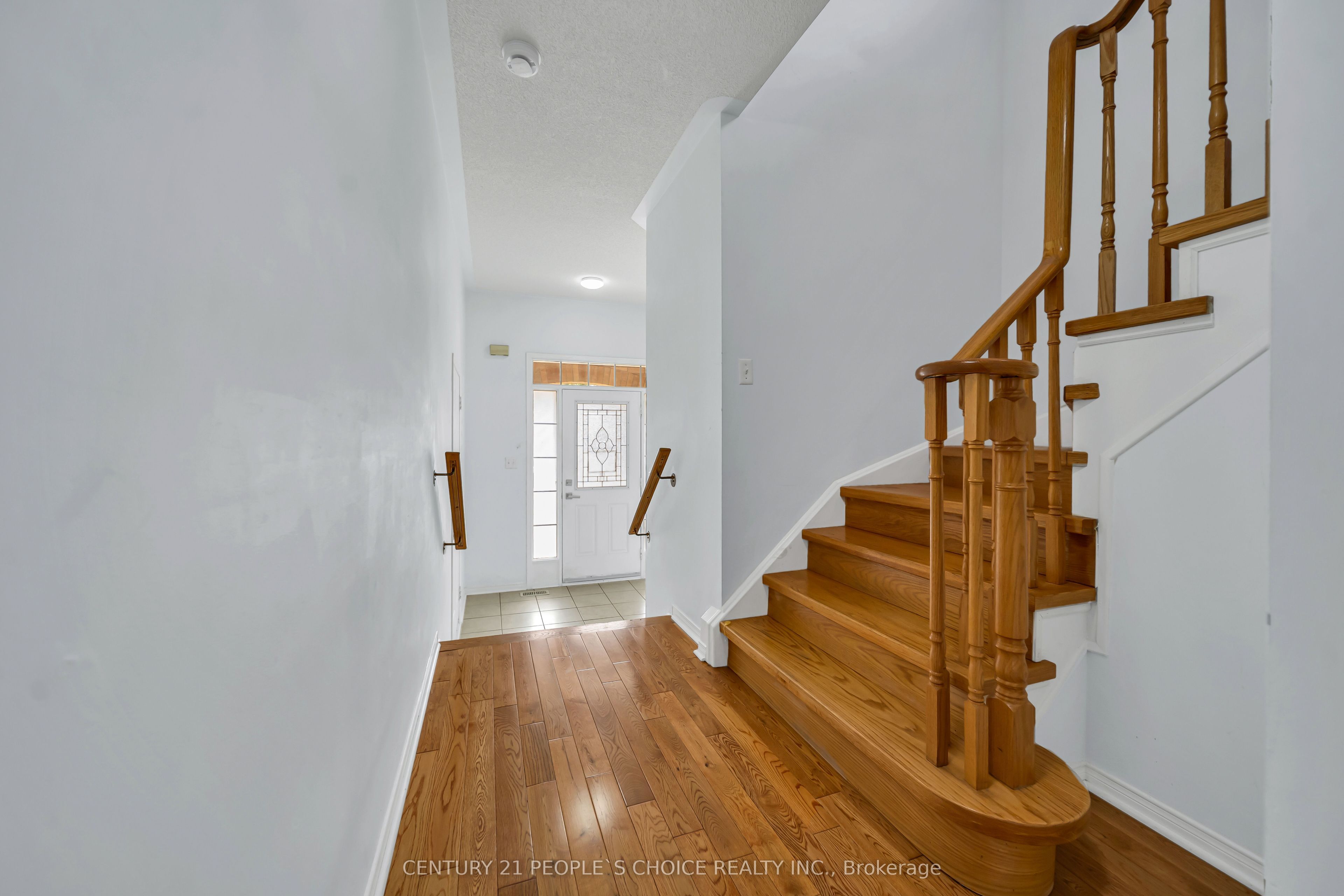 73 Crown Victoria Drive Property Photo 11