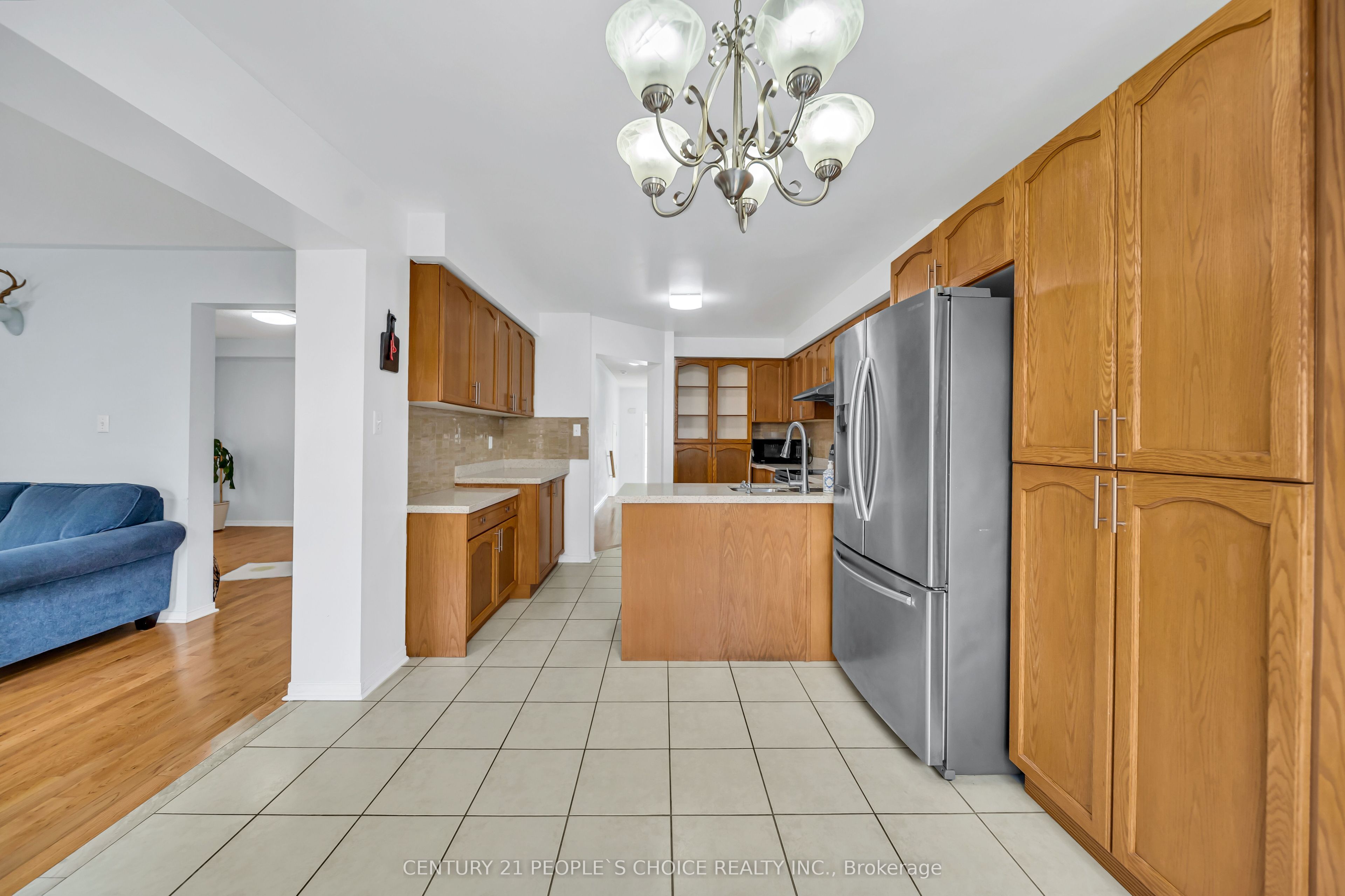73 Crown Victoria Drive Property Photo 19