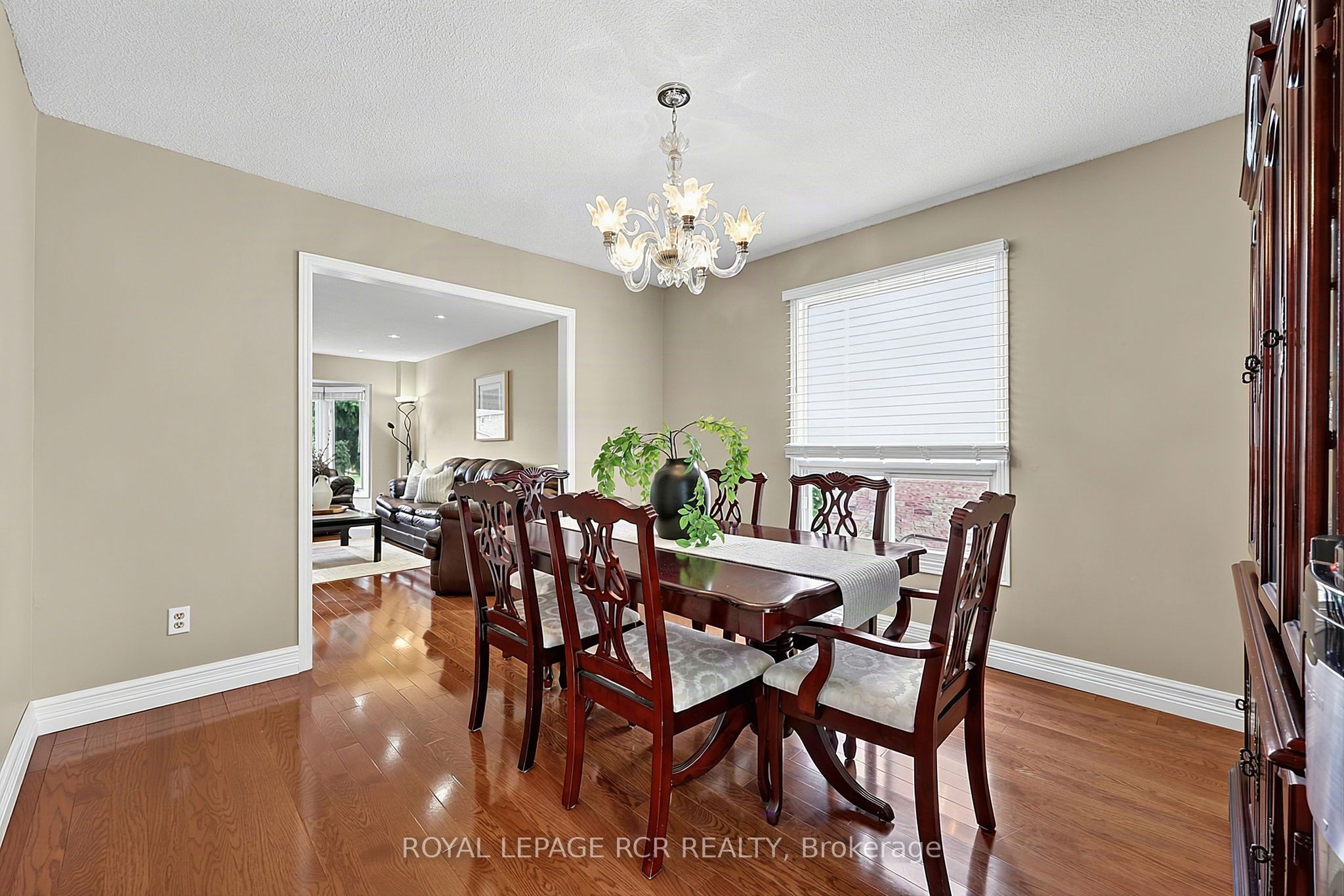 18 Mccabe Crescent Property Photo 8