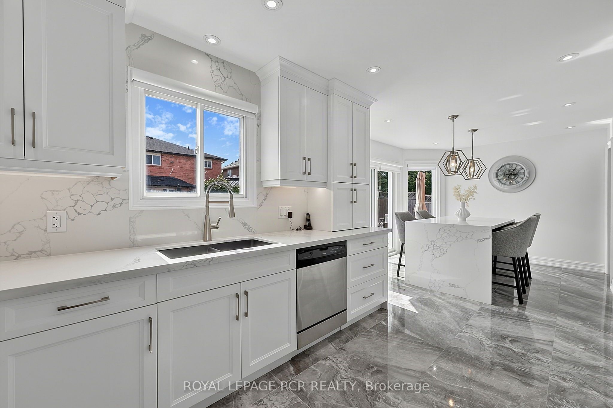 18 Mccabe Crescent Property Photo 13