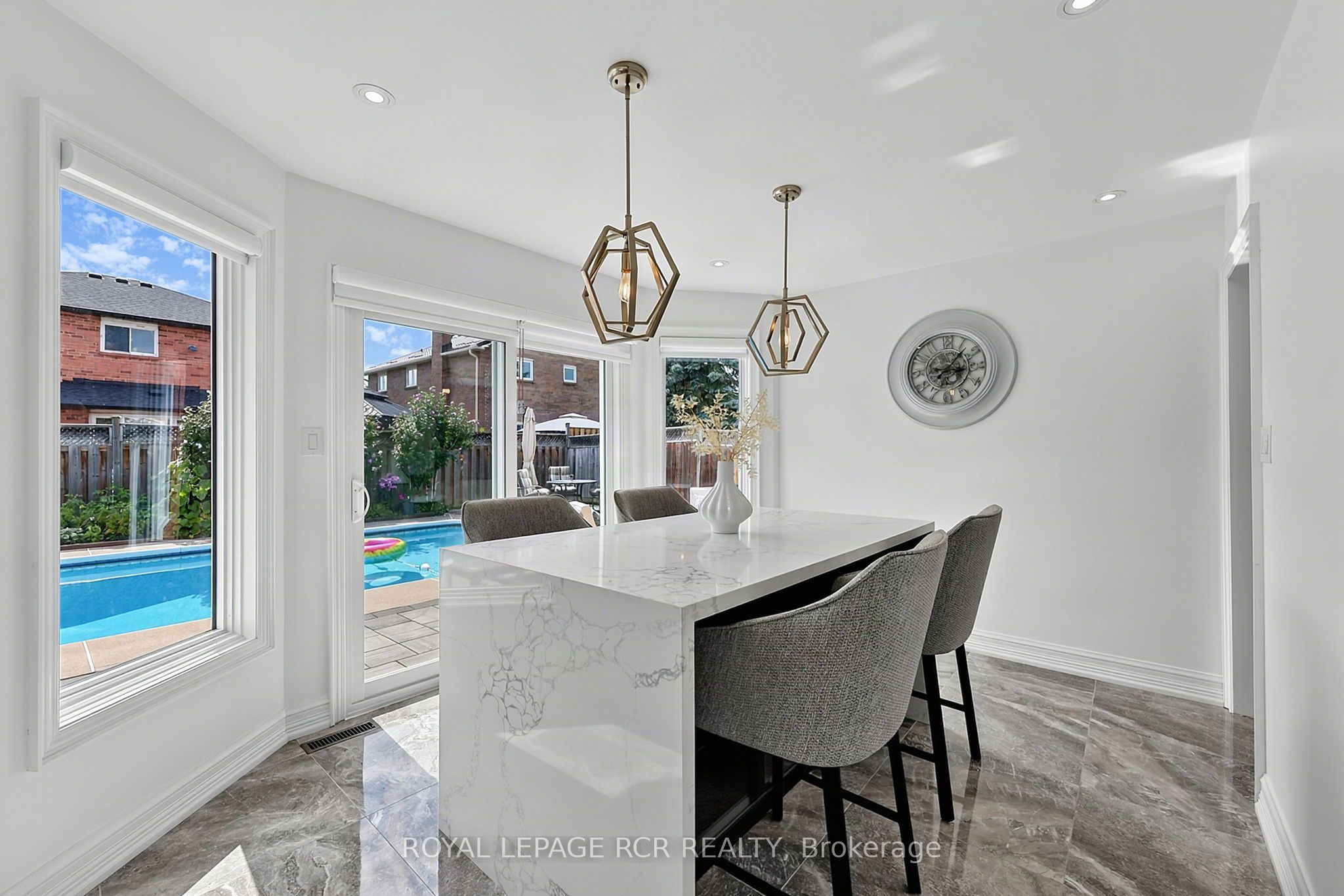 18 Mccabe Crescent Property Photo 15