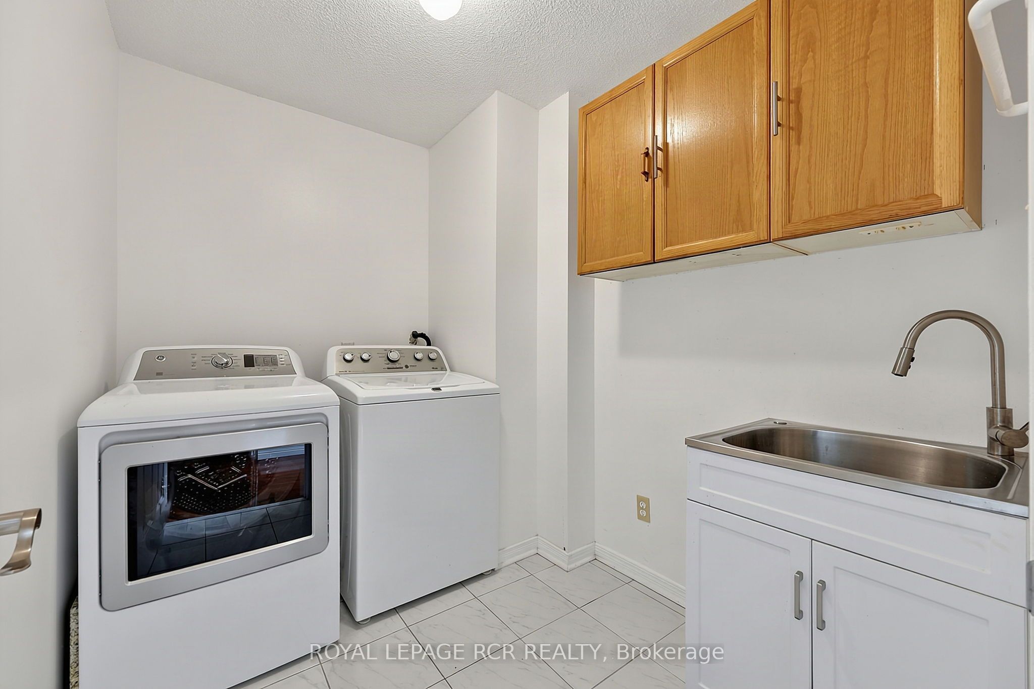 18 Mccabe Crescent Property Photo 17