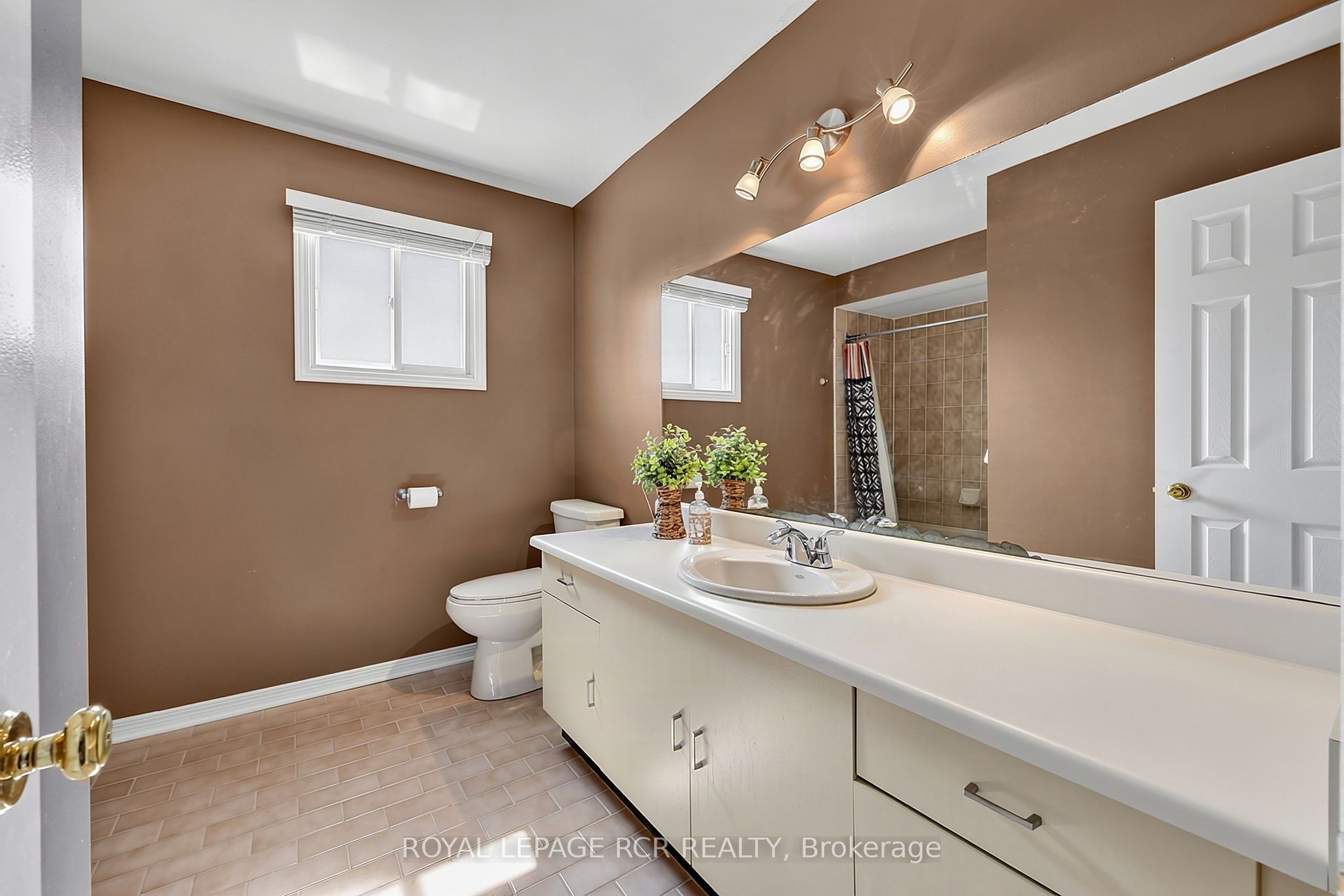 18 Mccabe Crescent Property Photo 26
