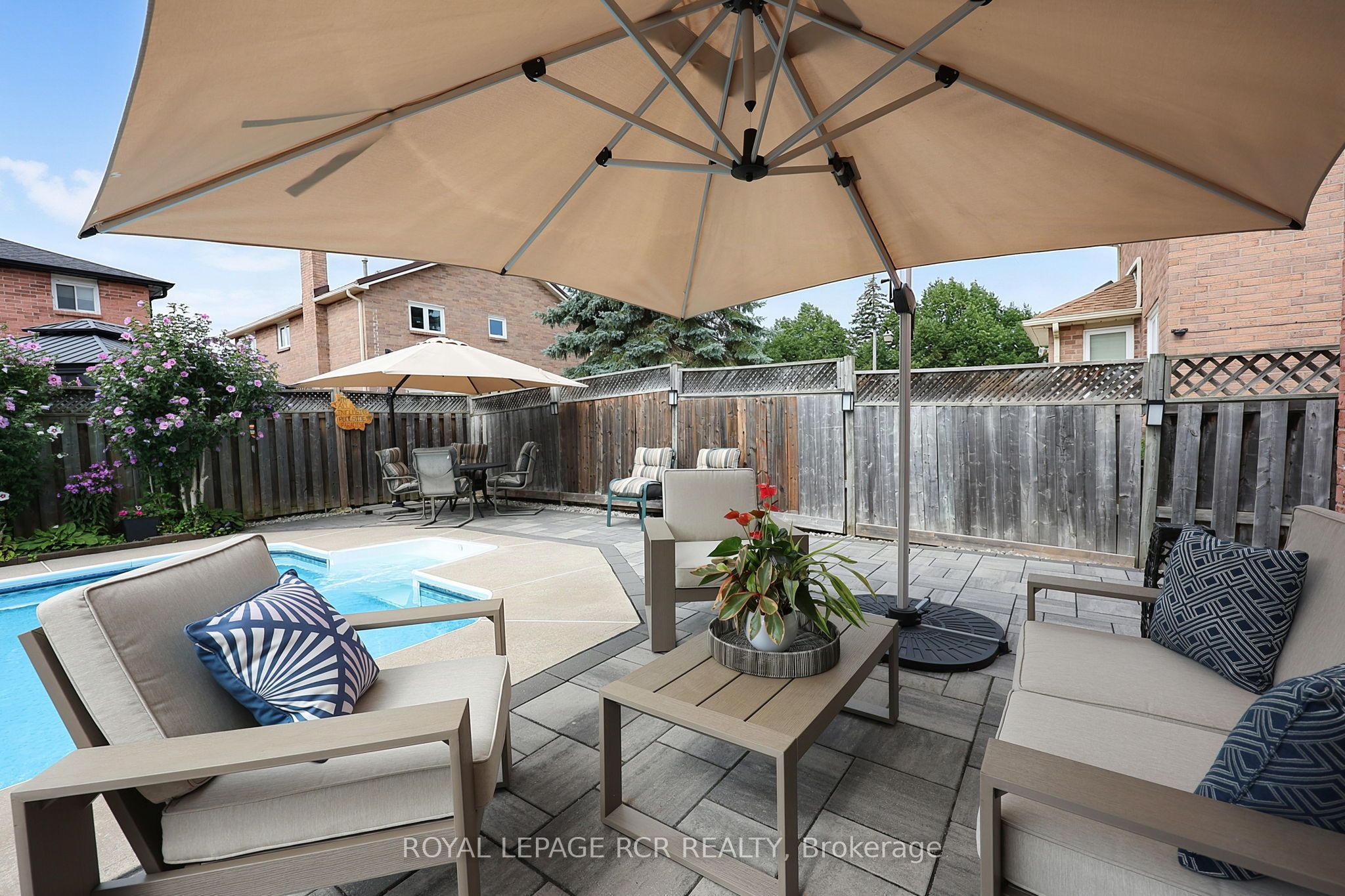 18 Mccabe Crescent Property Photo 32
