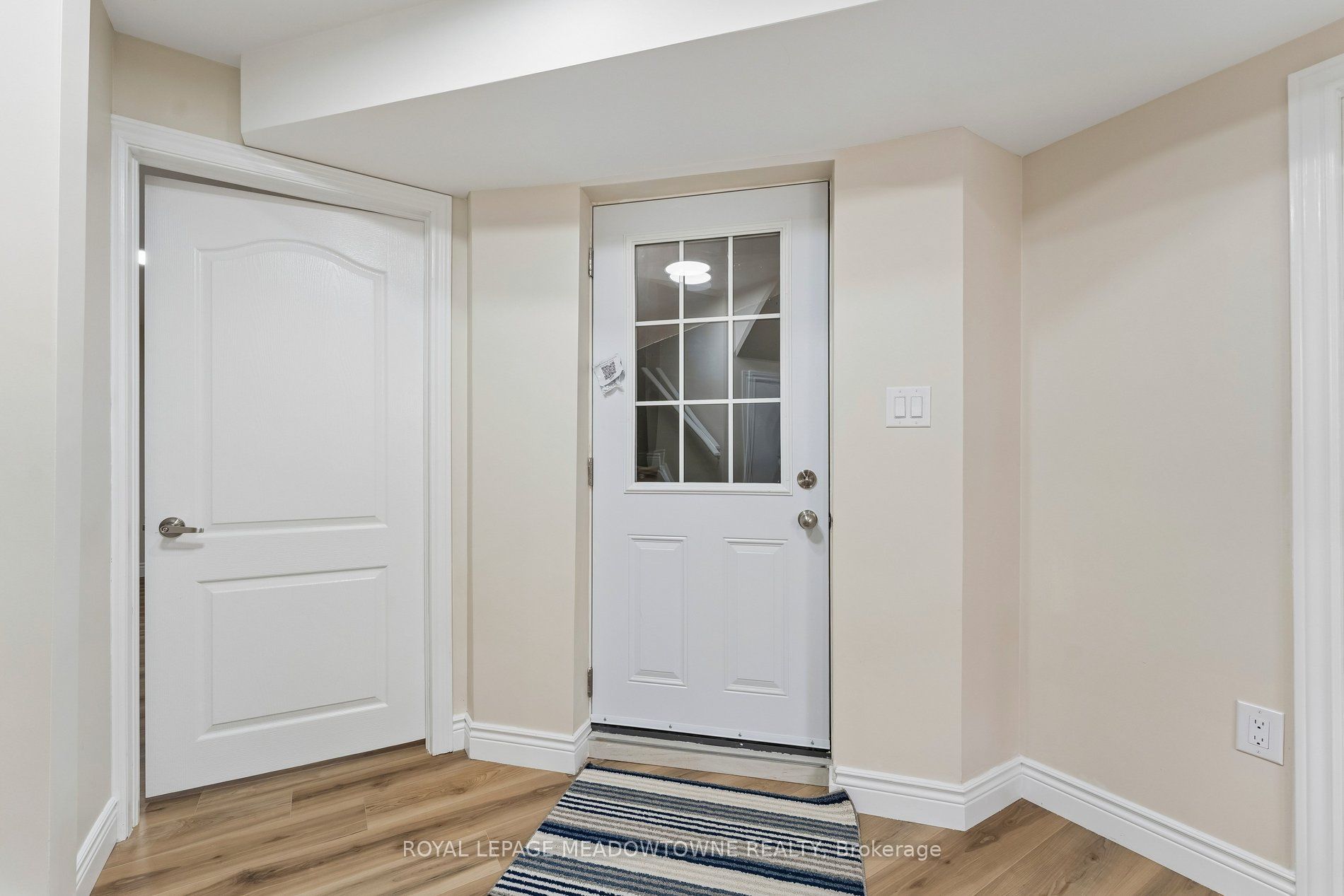 15 Learmont Avenue Property Photo 6