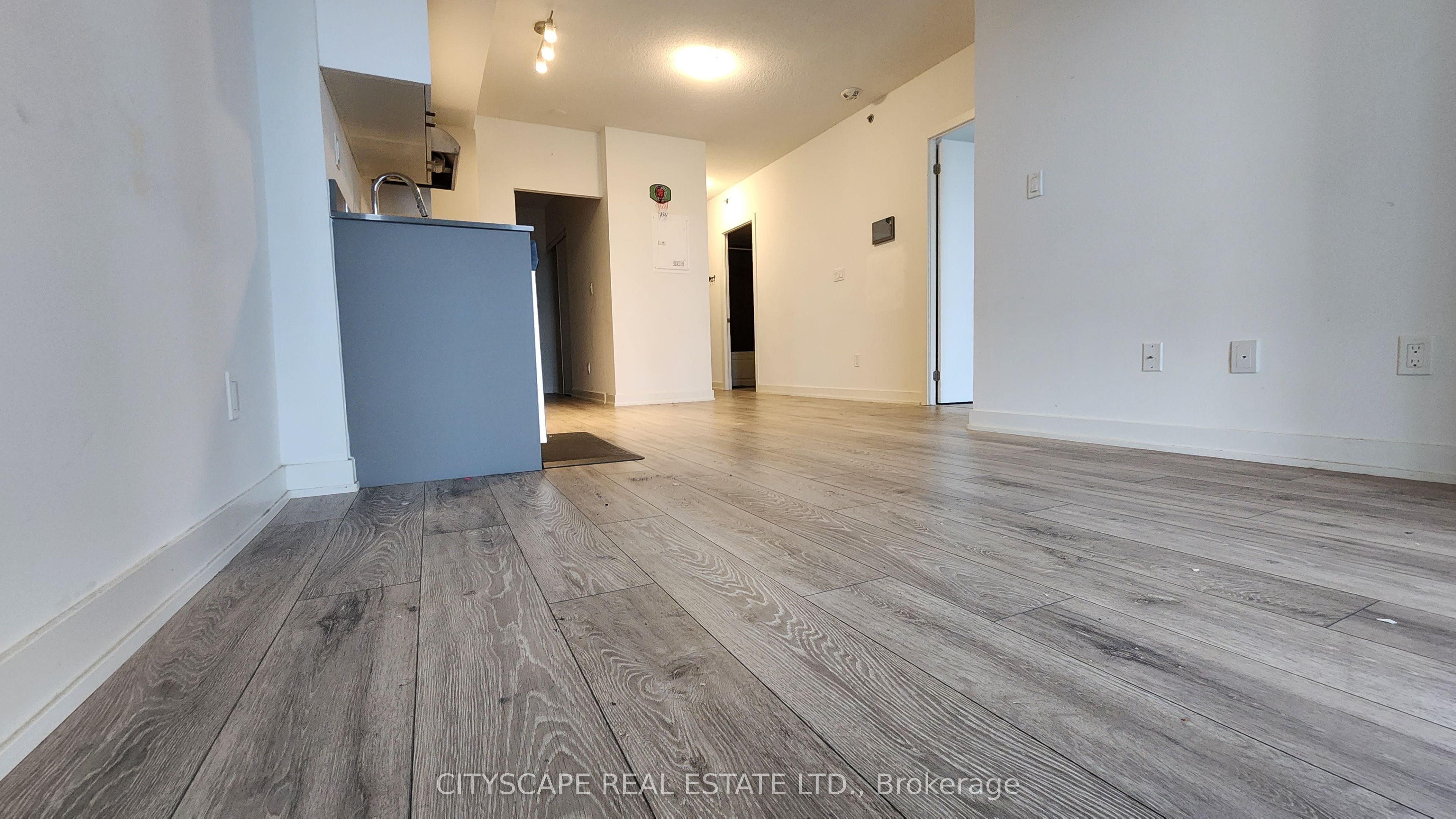 3200 Dakota Common B208 Property Photo 4