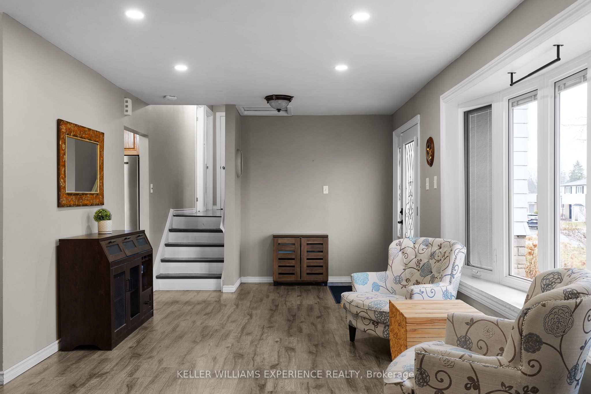 27 Rustic Crescent Property Photo 6
