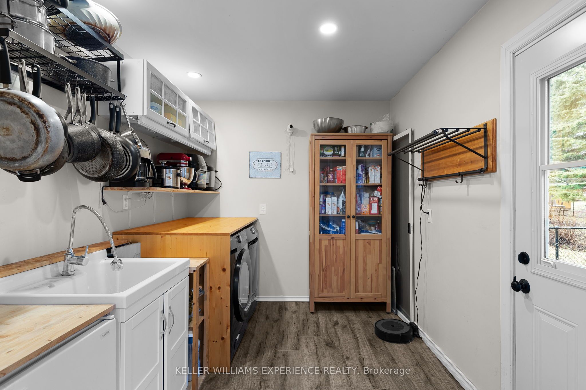 27 Rustic Crescent Property Photo 14