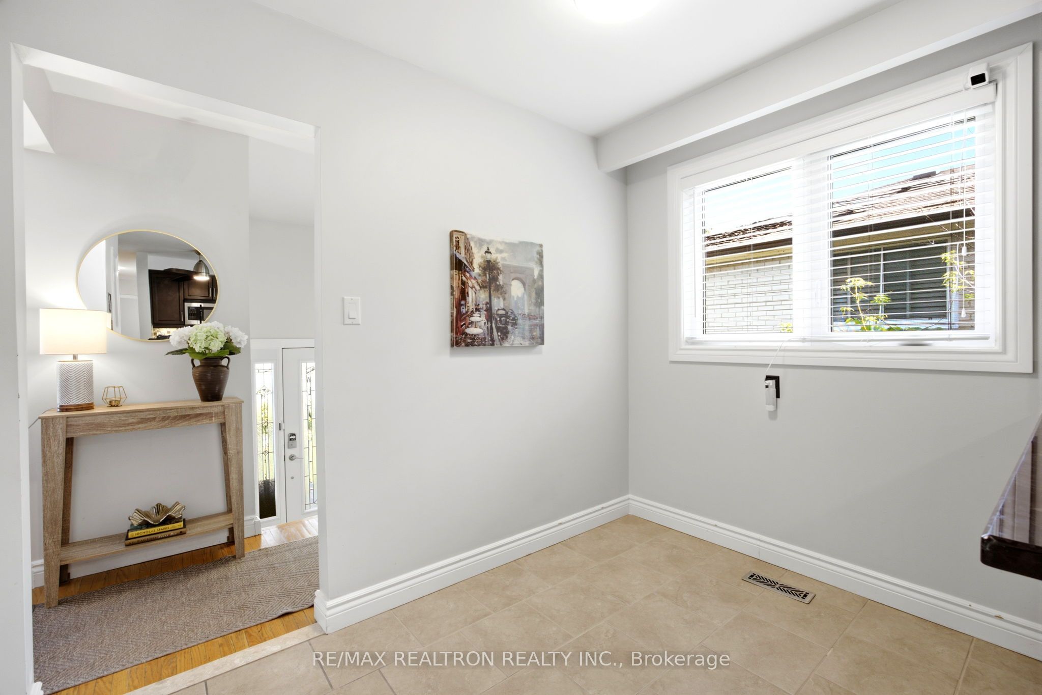 118 Surbray Grove Property Photo 11