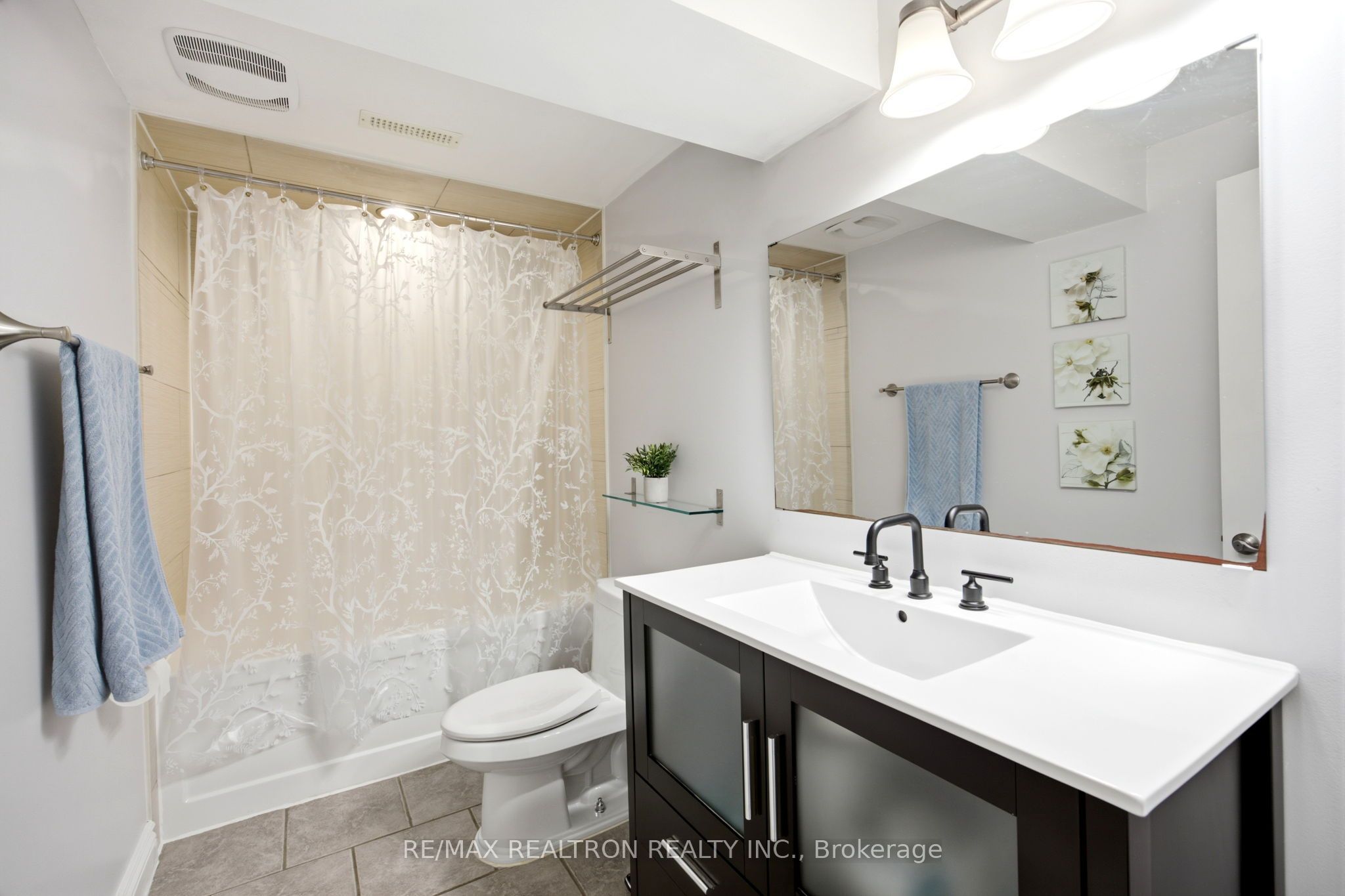 118 Surbray Grove Property Photo 29