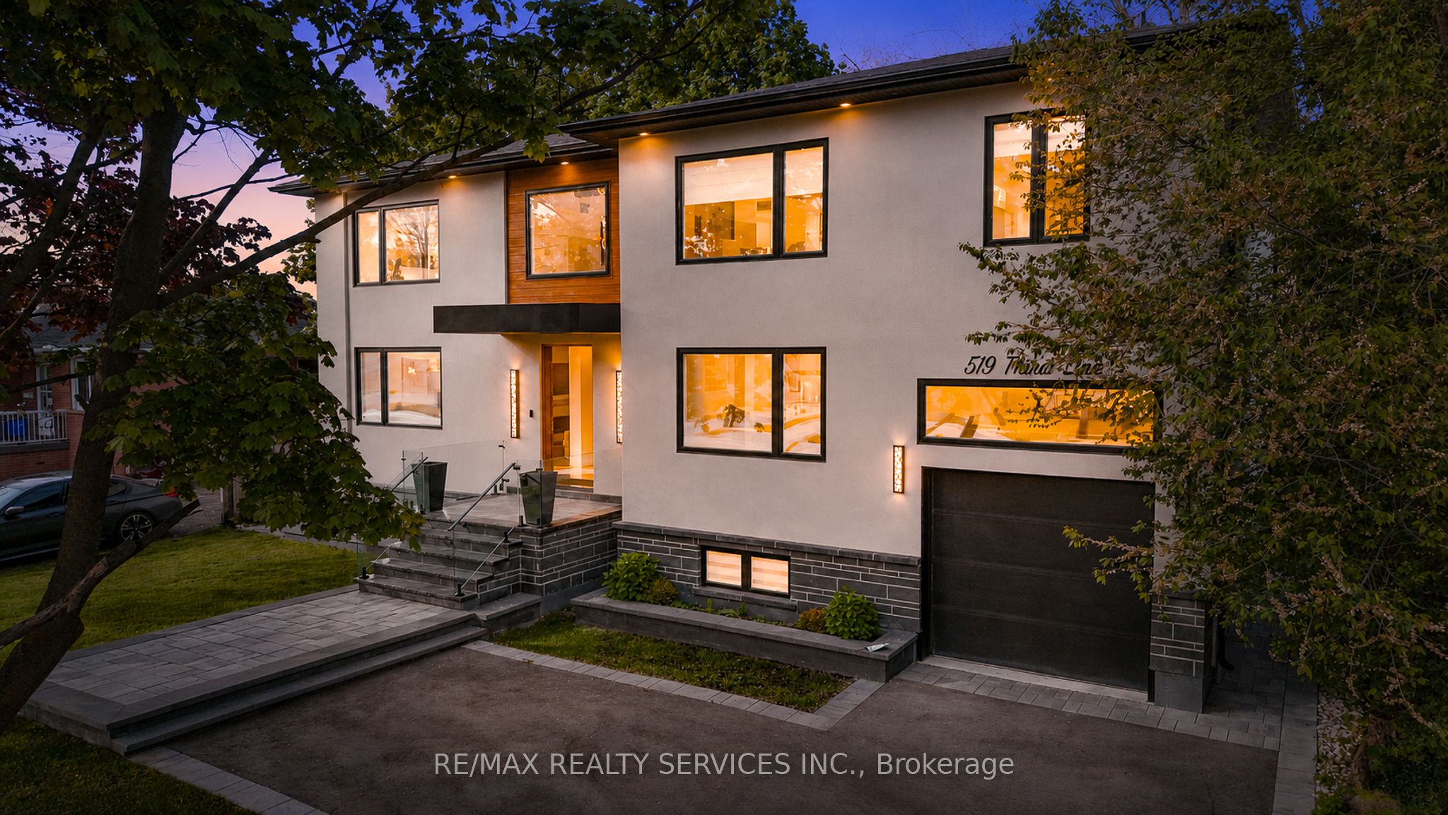 519 Third Line Property Photo 1