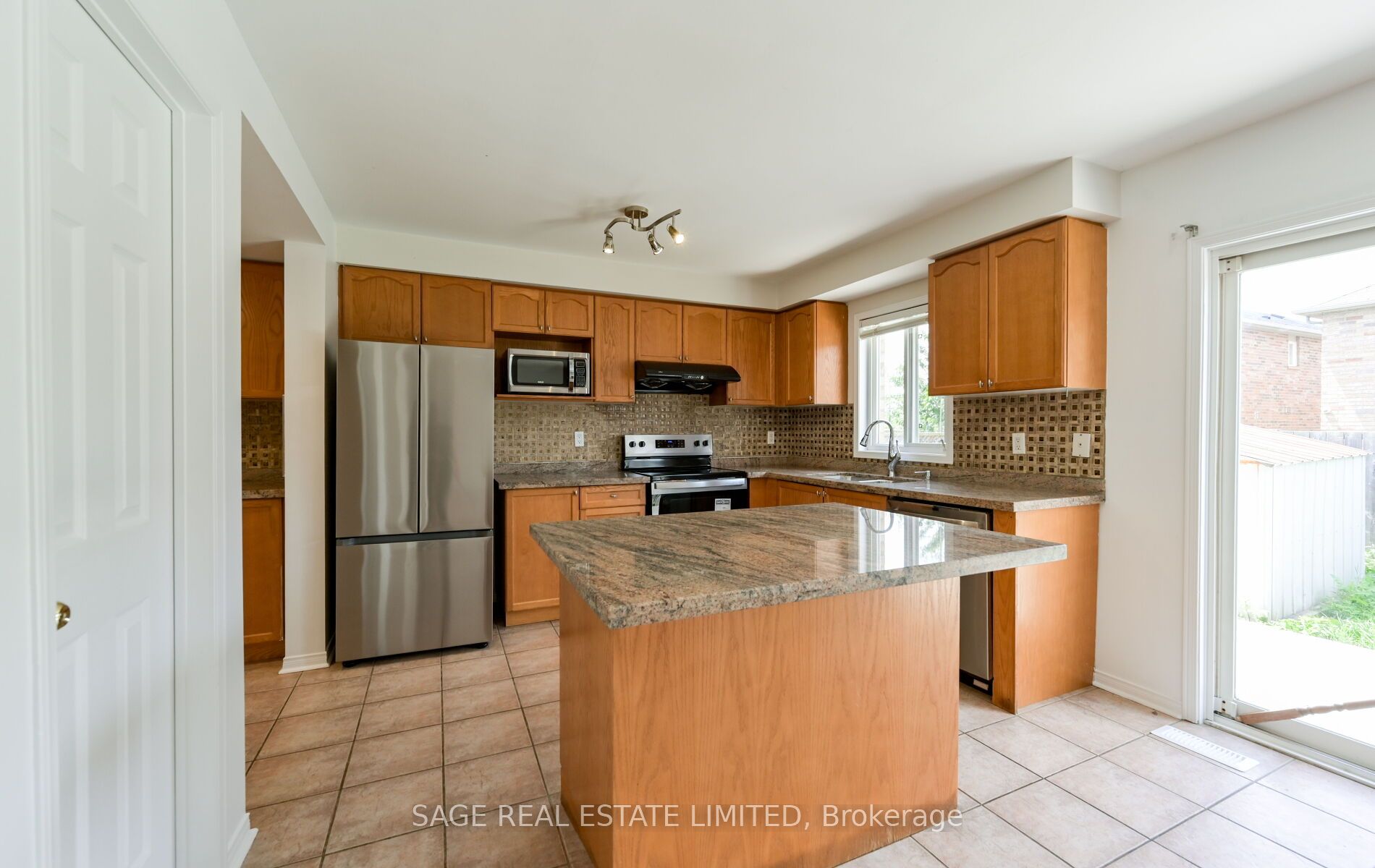 6 Fairhill Avenue Property Photo 8