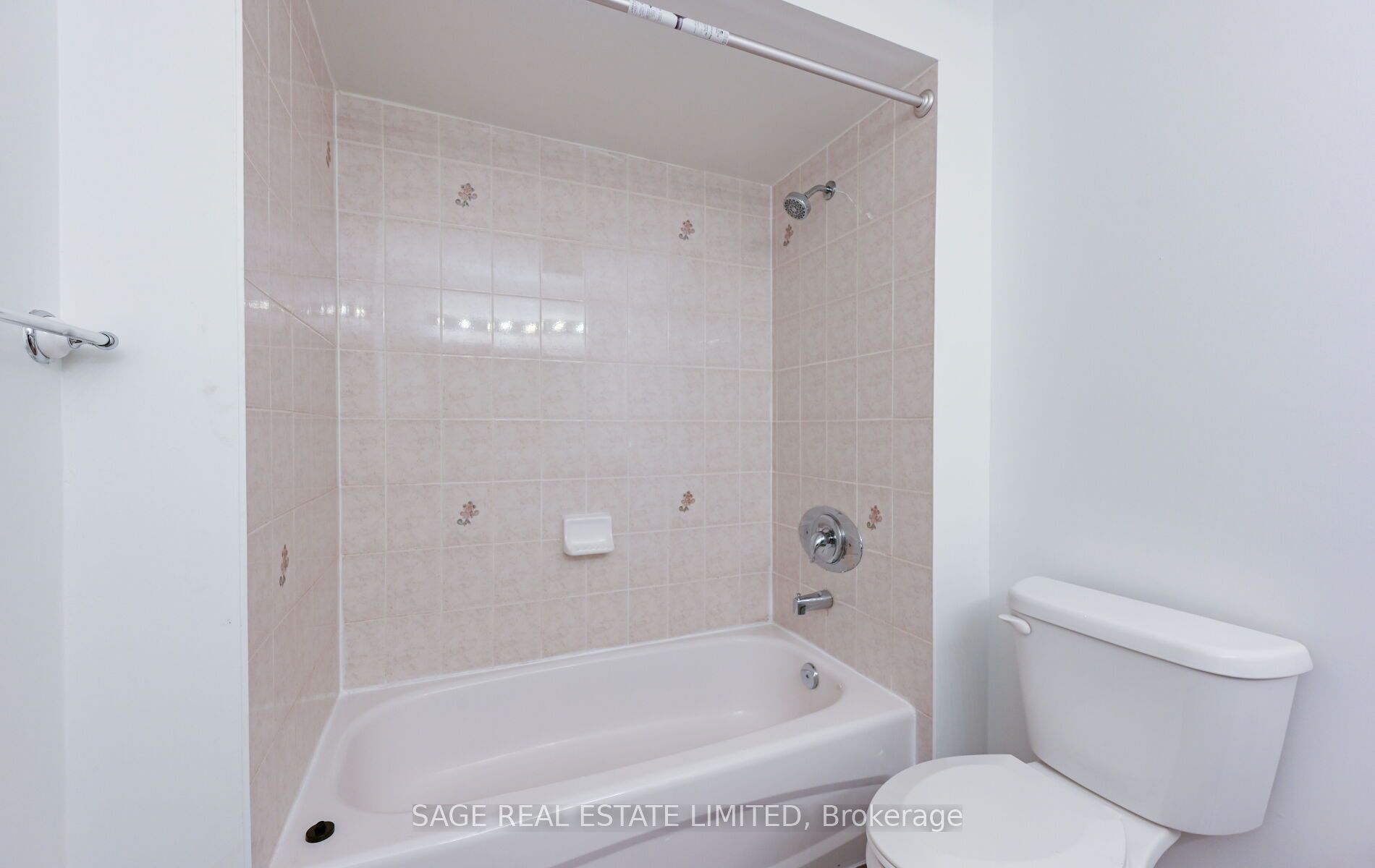 6 Fairhill Avenue Property Photo 29