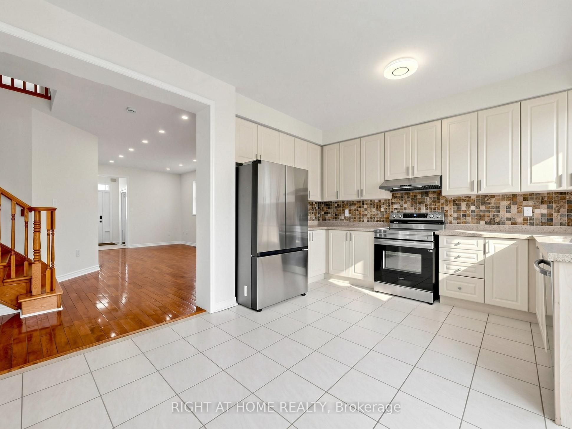 5817 Whitehorn Avenue Property Photo 12