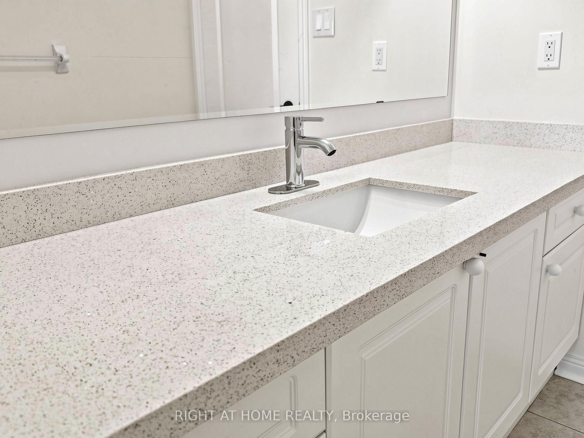 5817 Whitehorn Avenue Property Photo 21