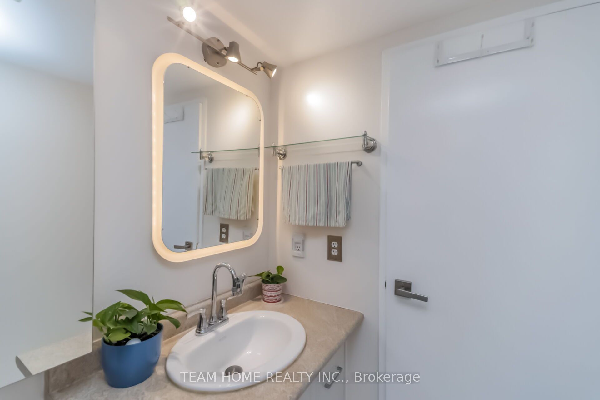 300 Webb Drive 604 Property Photo 35