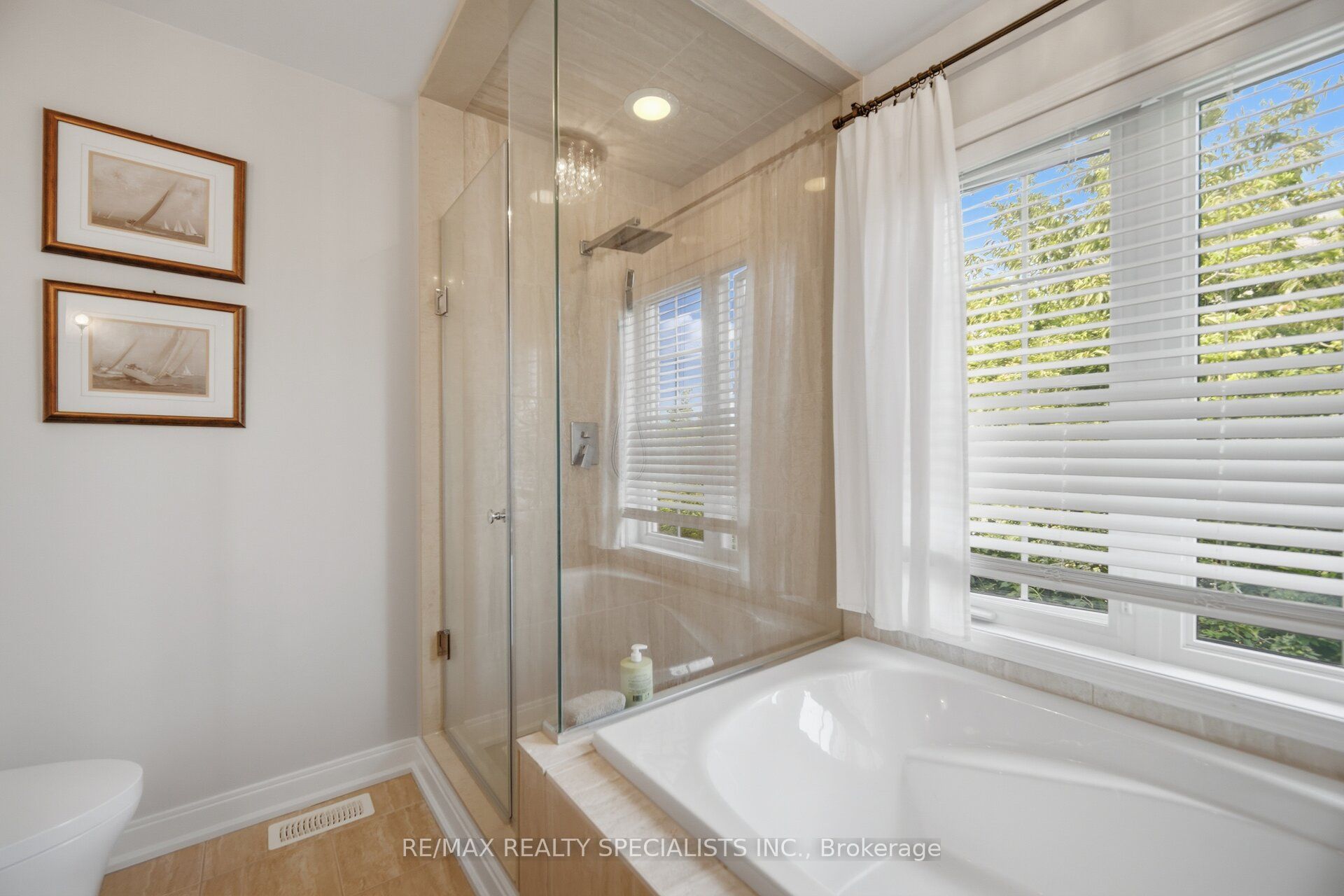 308 Mortimer Crescent Property Photo 15
