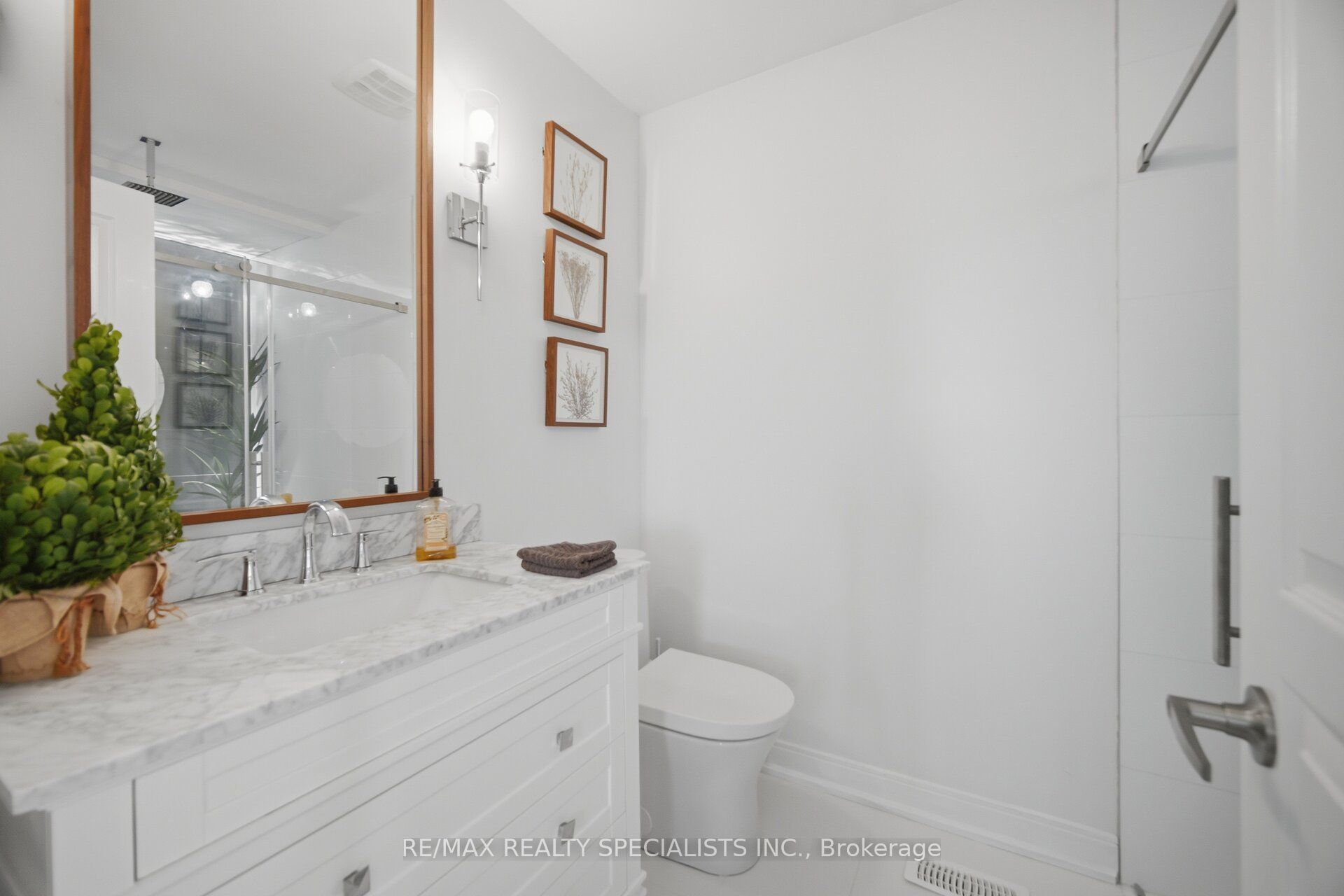 308 Mortimer Crescent Property Photo 18