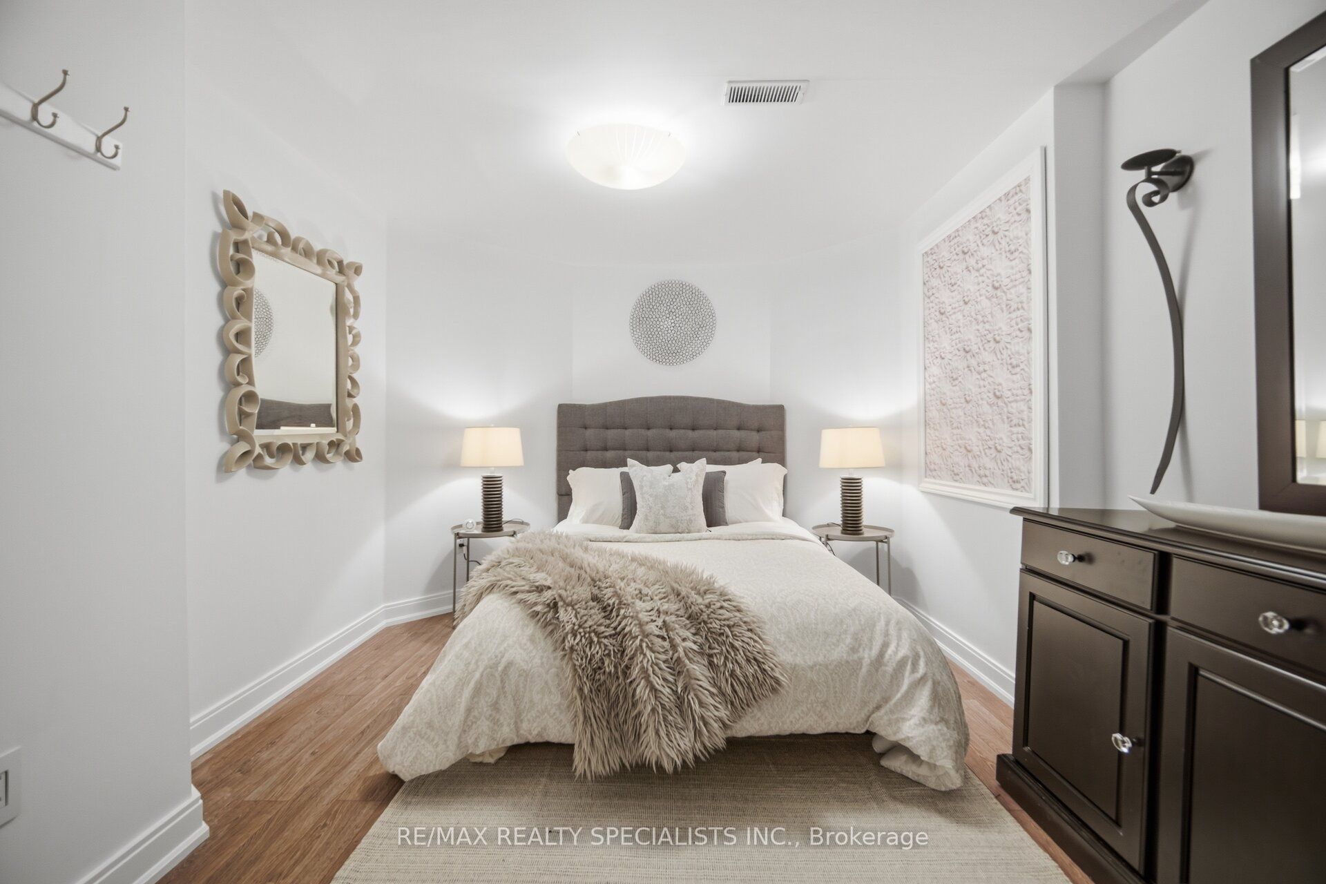 308 Mortimer Crescent Property Photo 21
