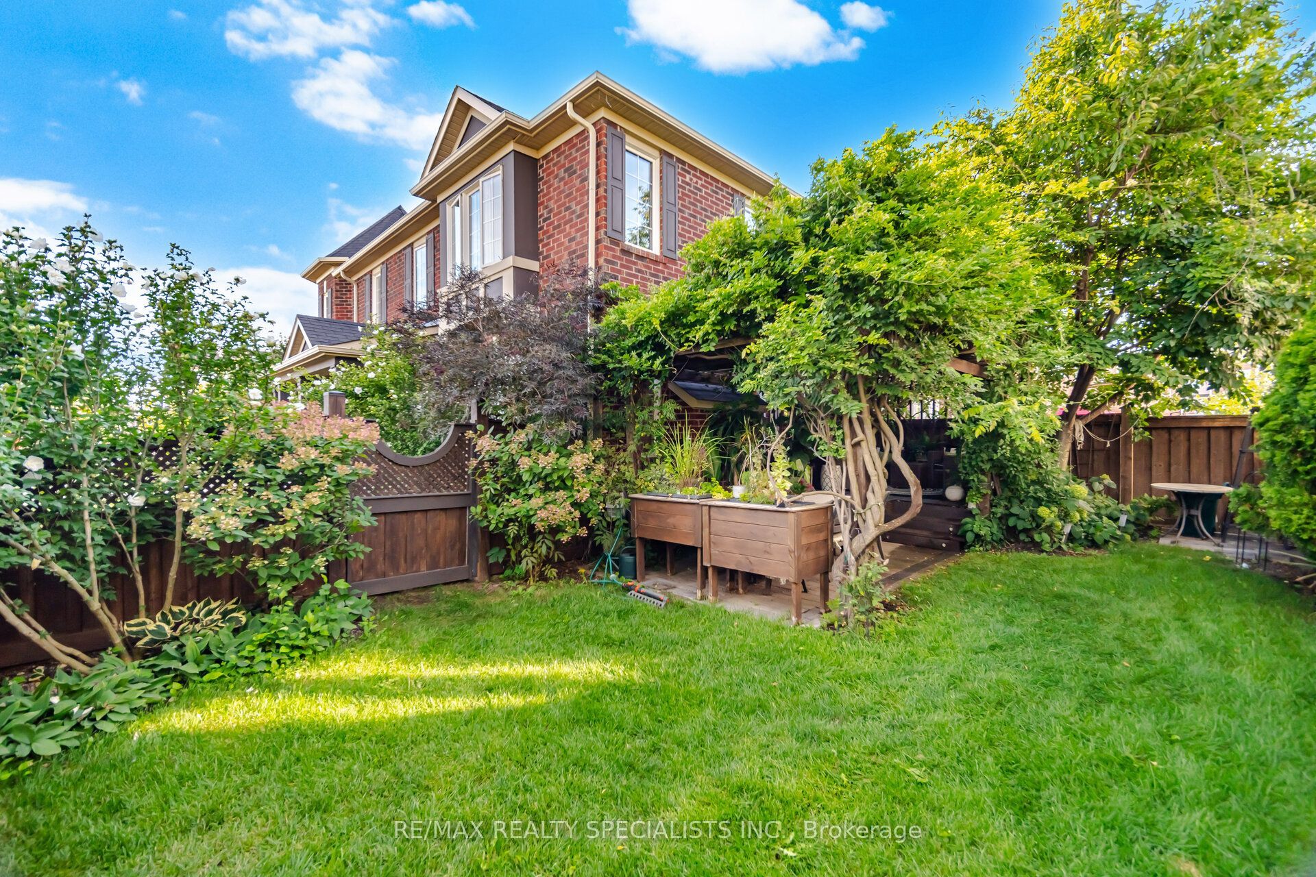 308 Mortimer Crescent Property Photo 30