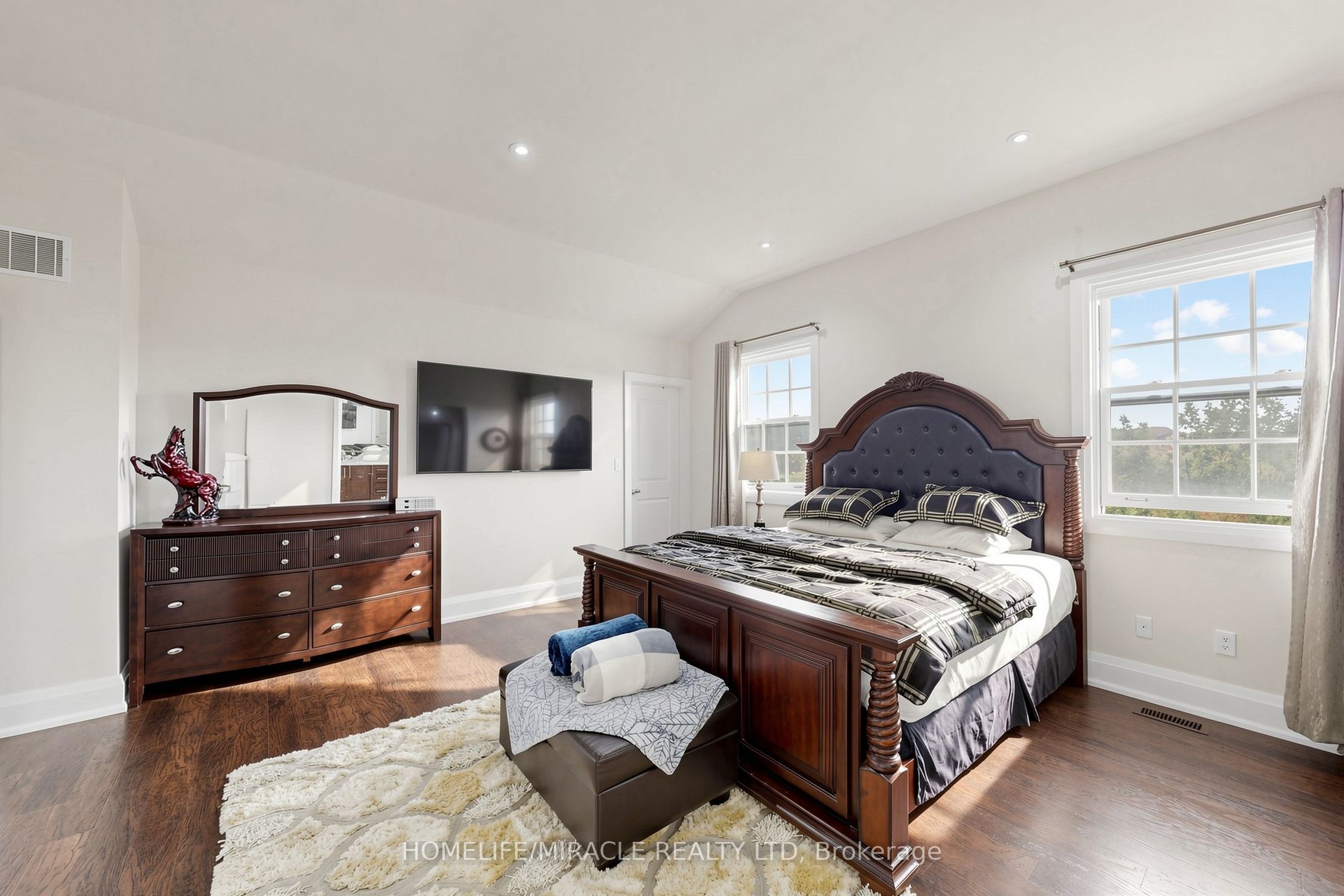 477 Savoline Boulevard Property Photo 28