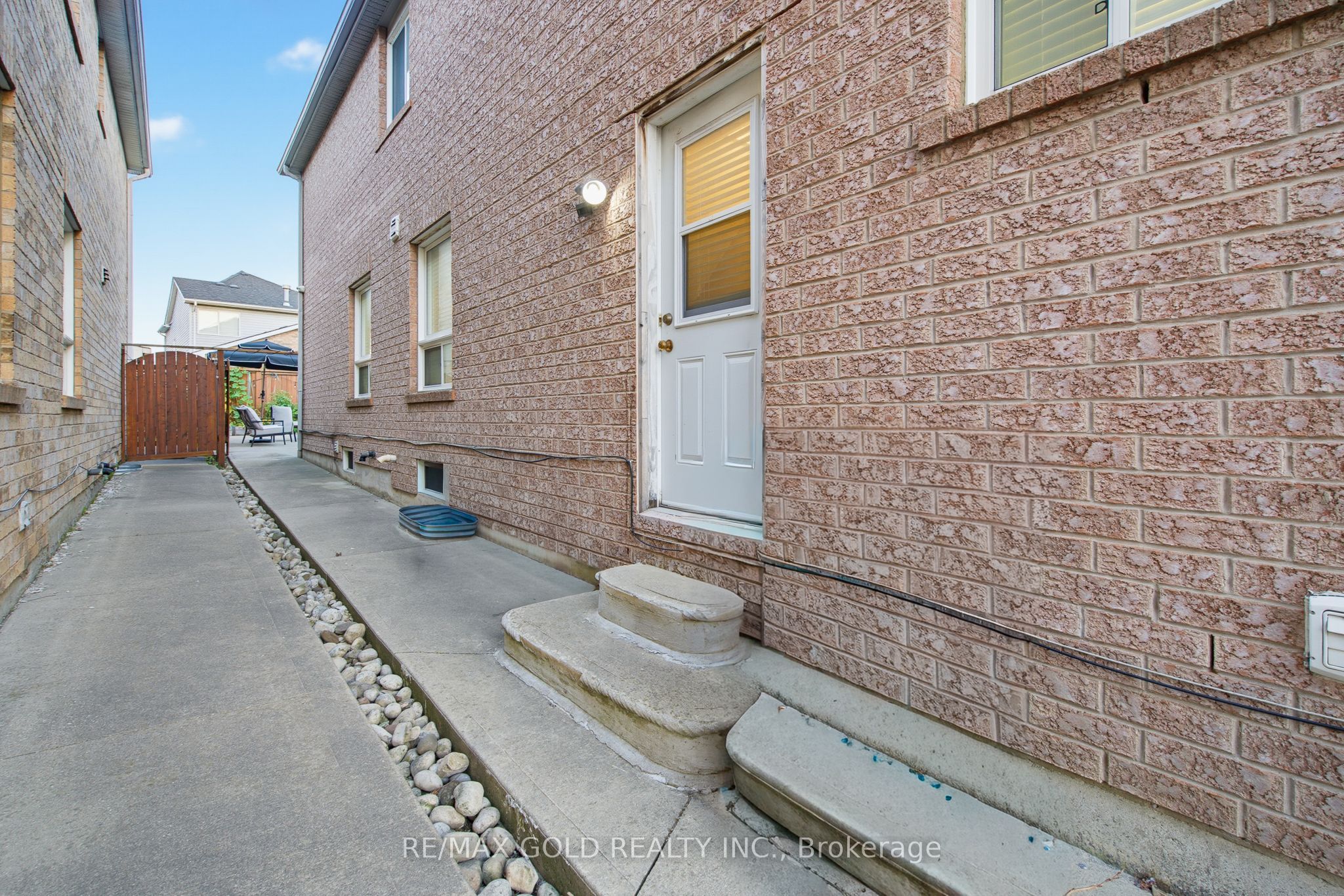 46 Sand Cherry Crescent Property Photo 33