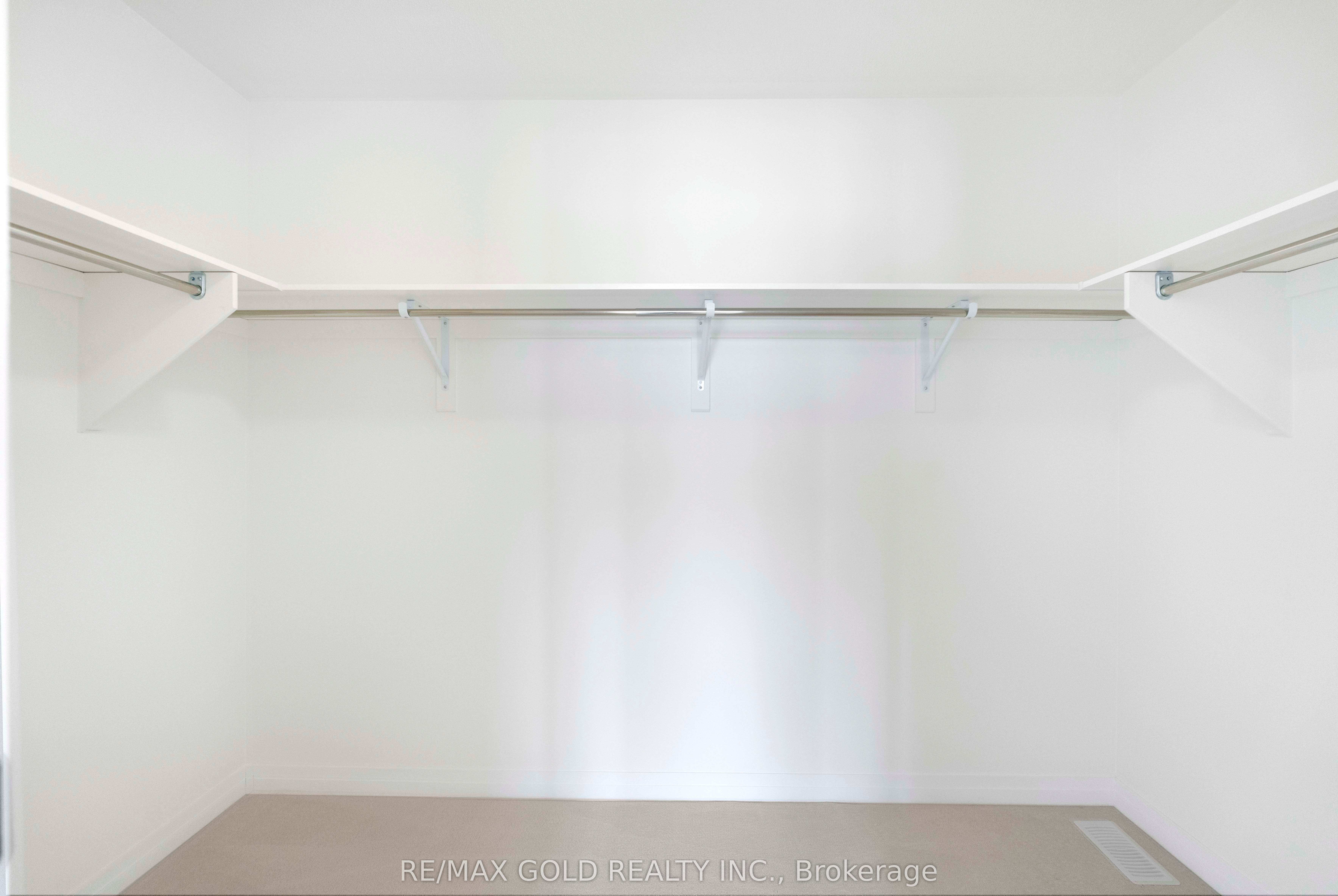 39 Timber Falls Drive Property Photo 18