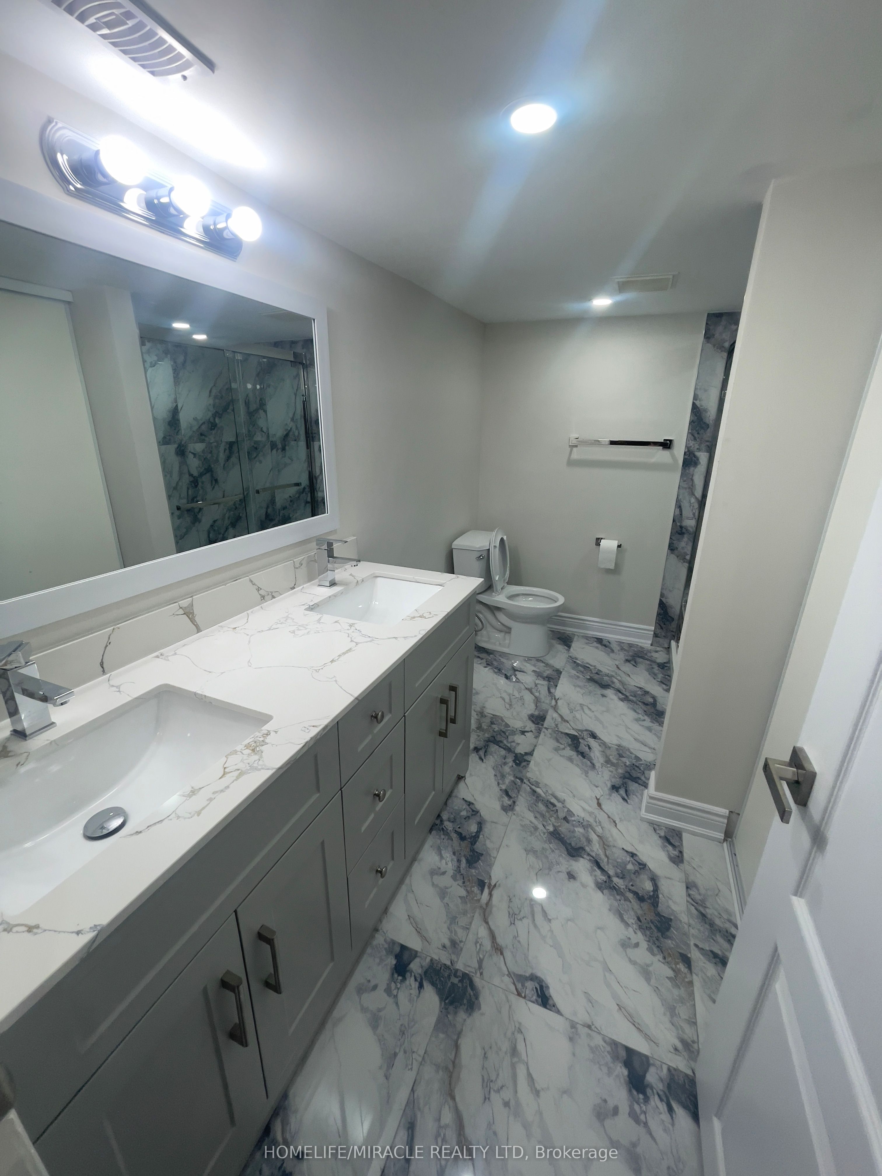 5522 Fleur-de-lis Court Property Photo 12