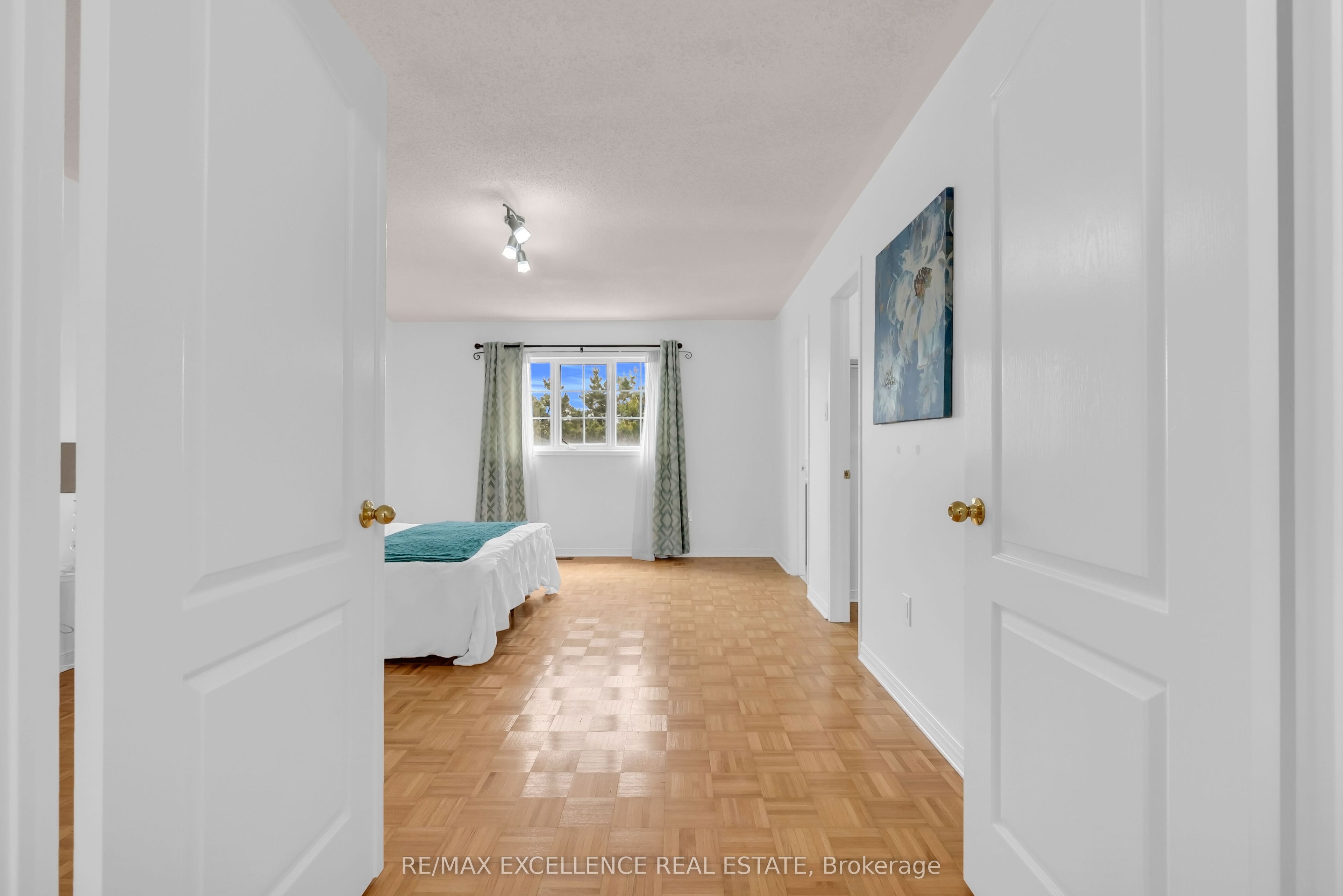 50 Jewel Crescent Property Photo 19