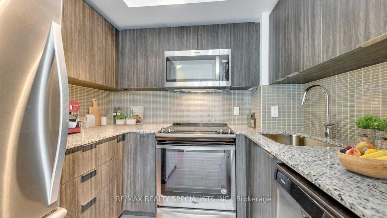 20 Shore Breeze Drive 321 Property Photo 6