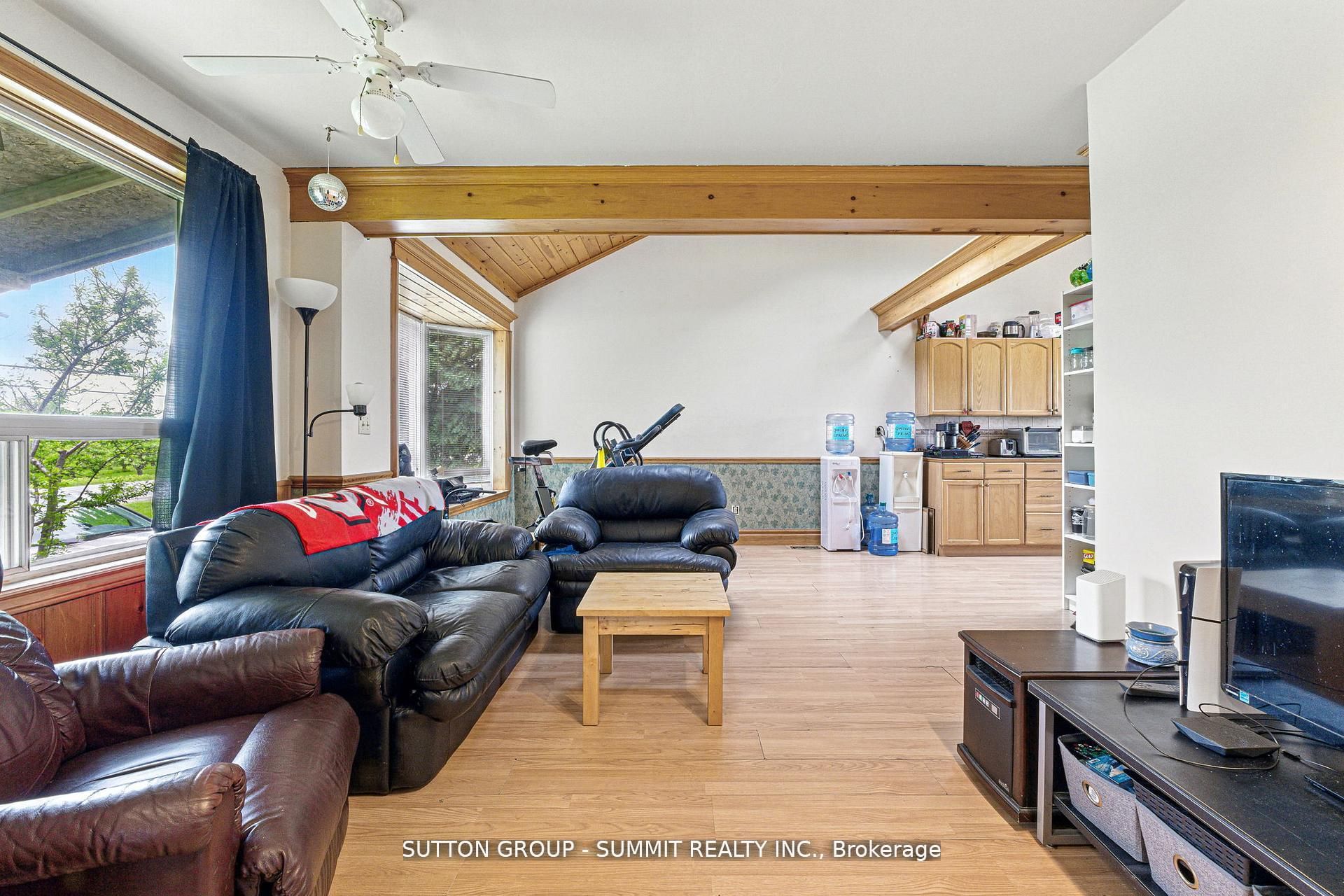 8555 Heritage Road Property Photo 3