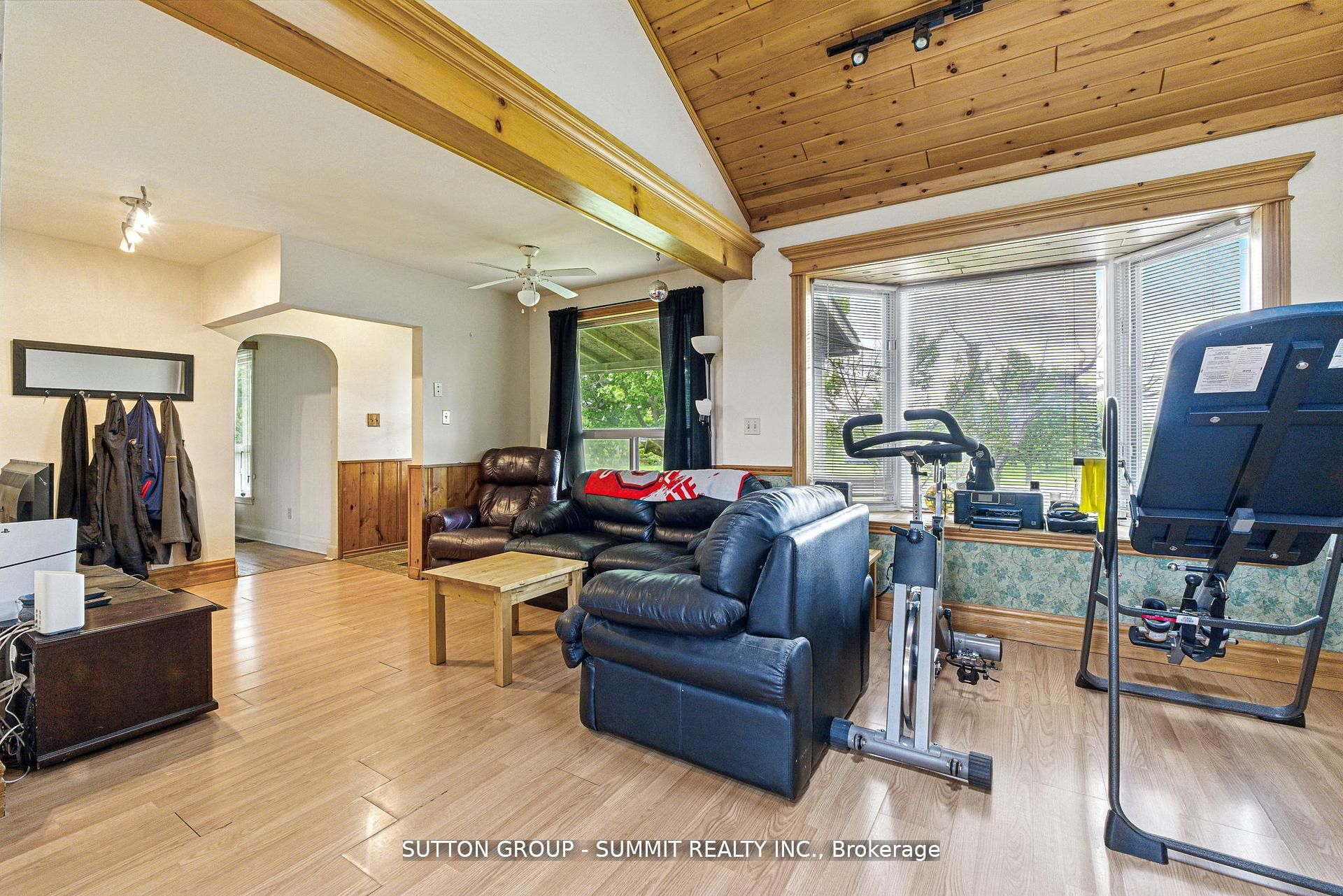 8555 Heritage Road Property Photo 15