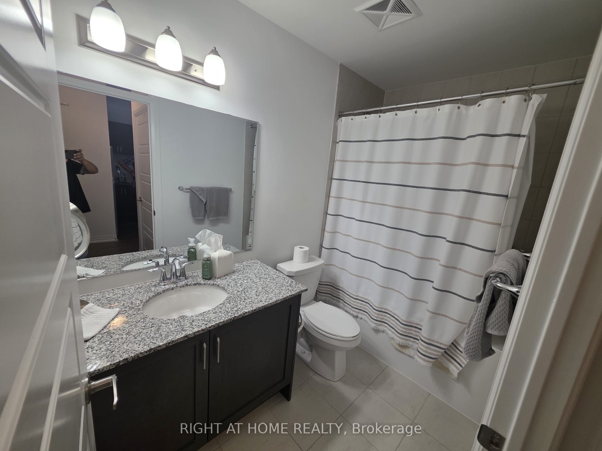 3285 Carding Mill Trail 204 Property Photo 6