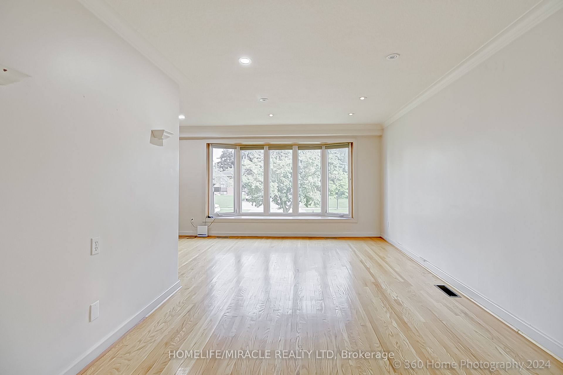 30 Fallowfield Road Property Photo 4